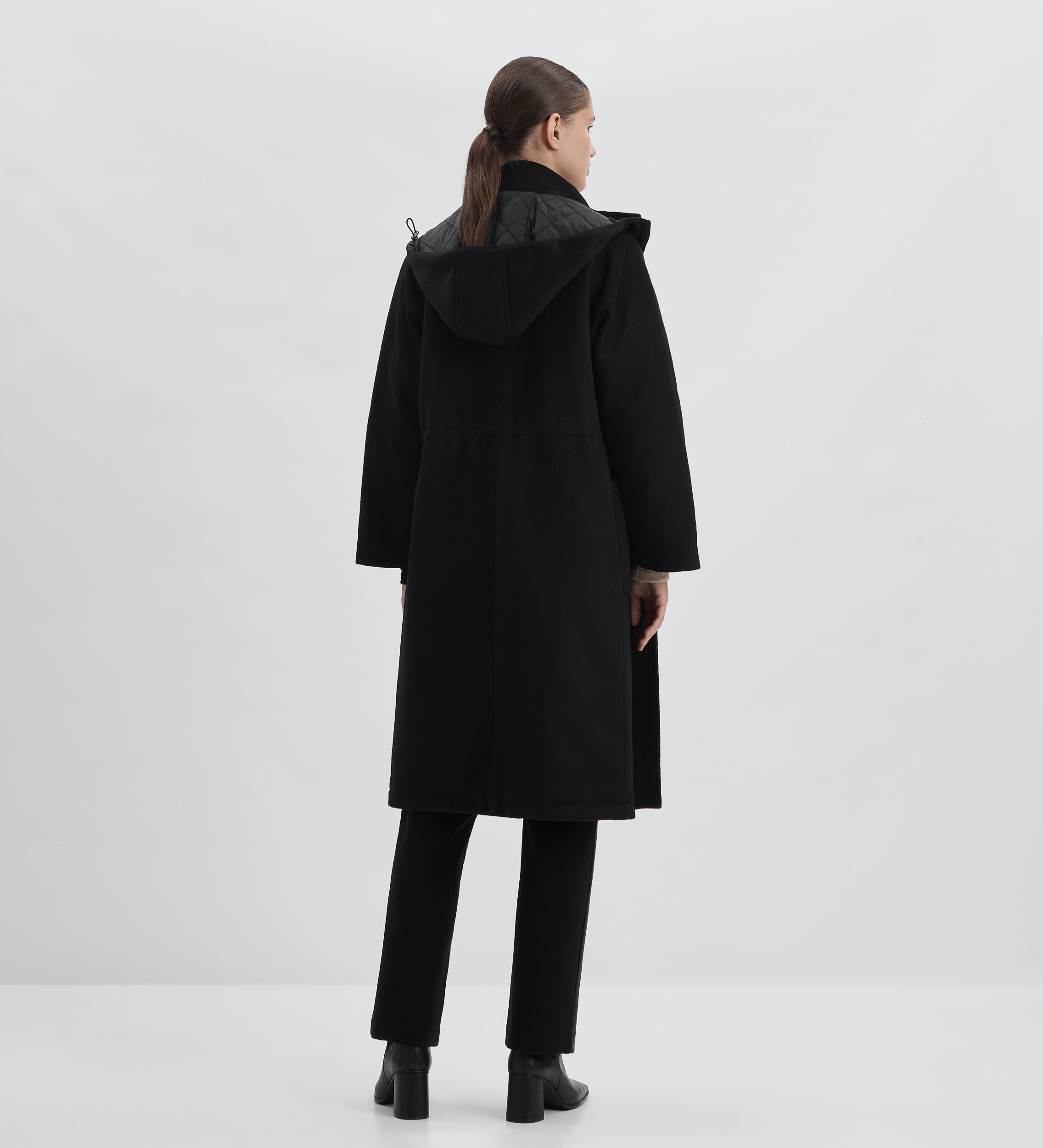 Manteau matelassé à capuche