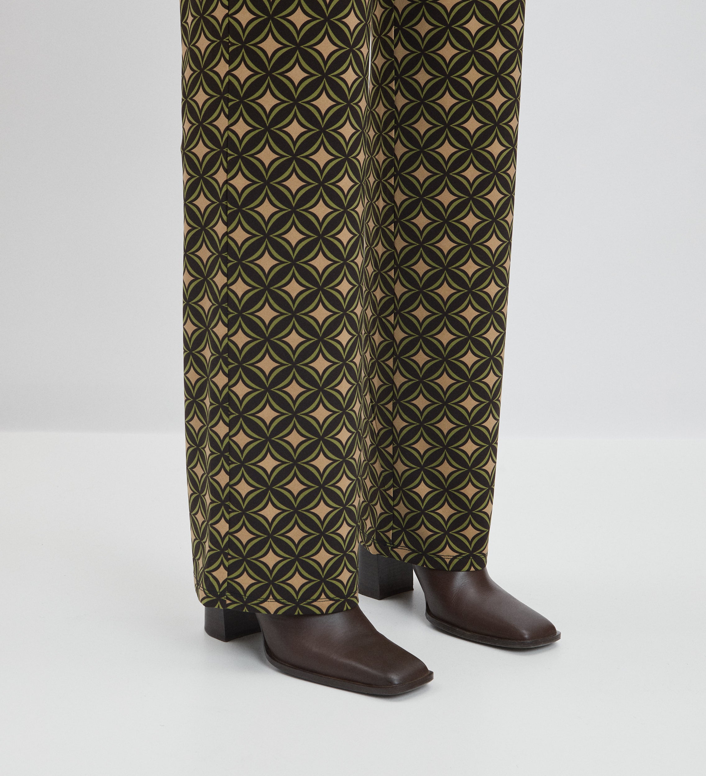 Pantalon droit en maille à motifs