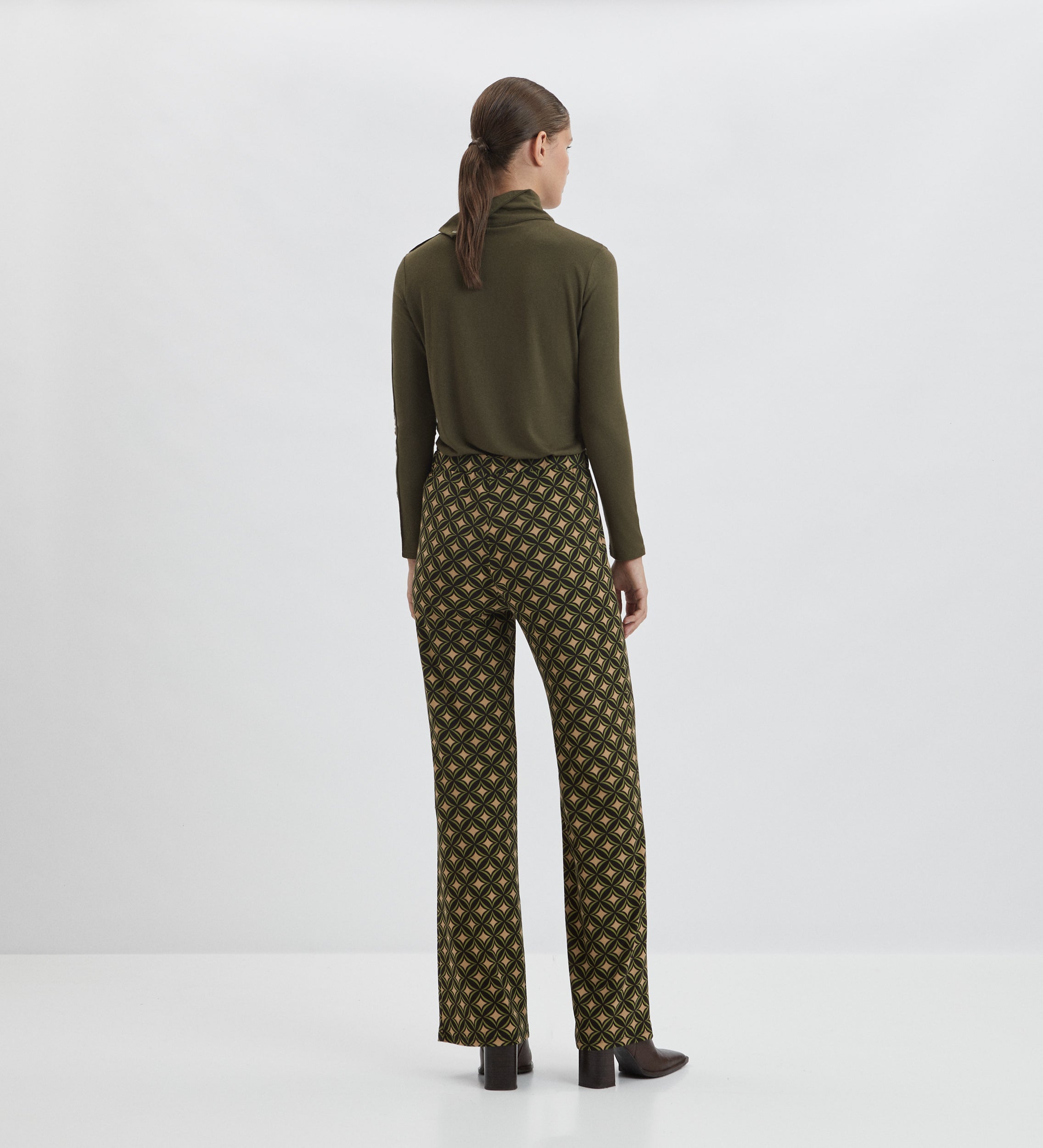 Pantalon droit en maille à motifs
