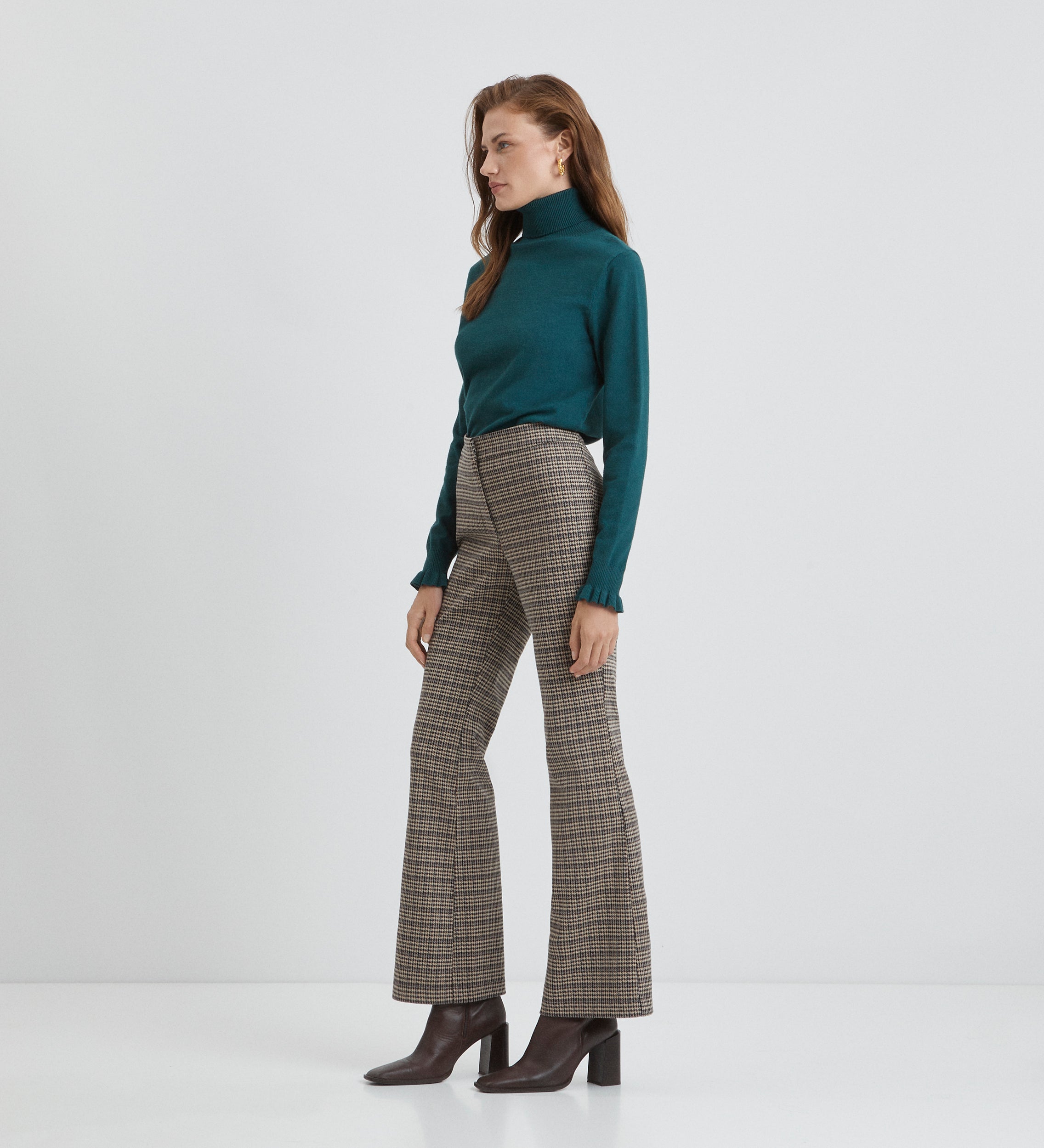 Pantalon évasé à carreaux