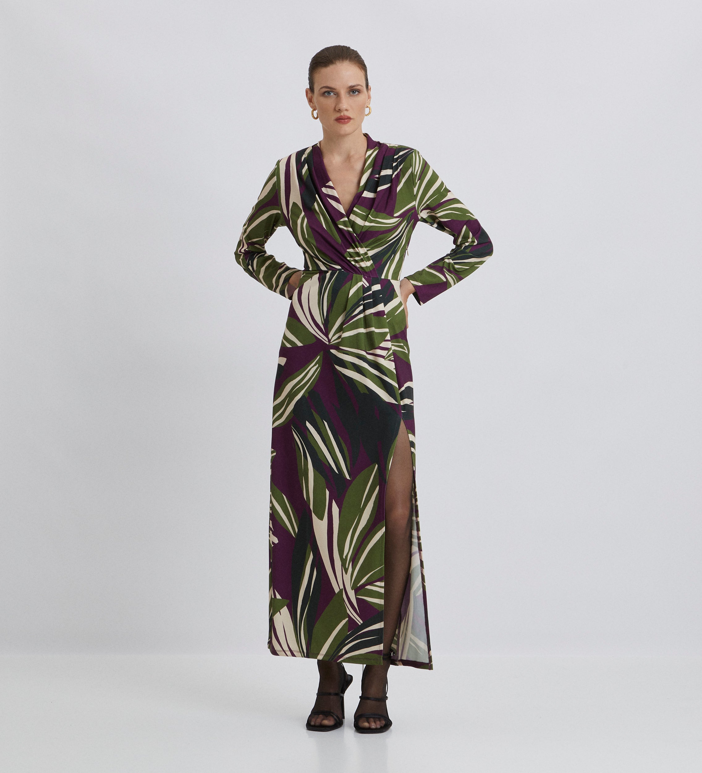 Robe longueur midi et manches