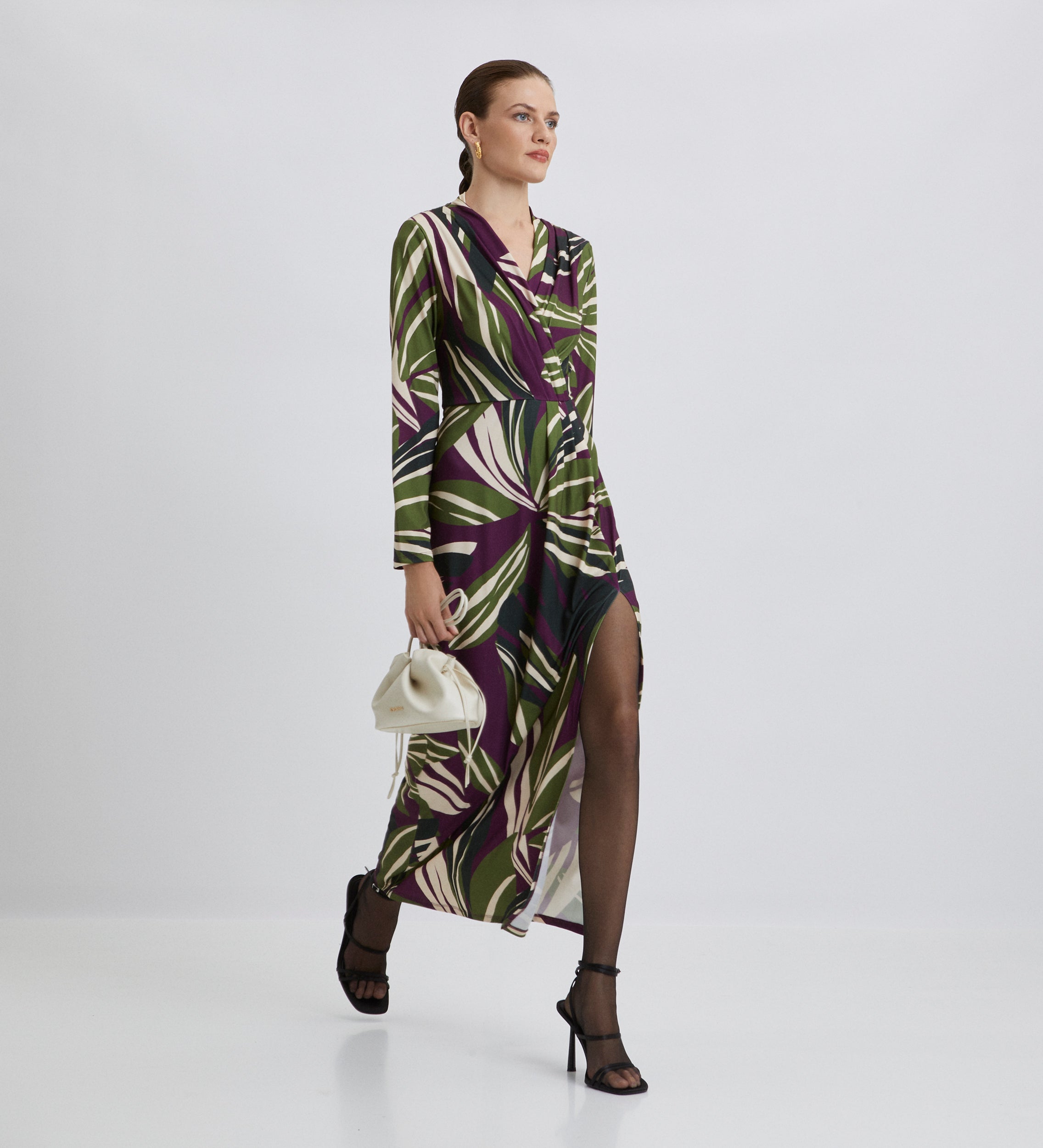 Robe longueur midi et manches