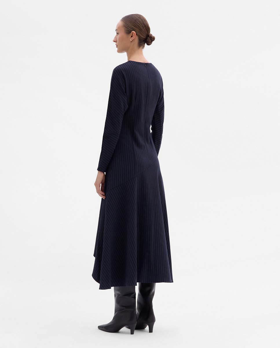 Robe midi asymétrique