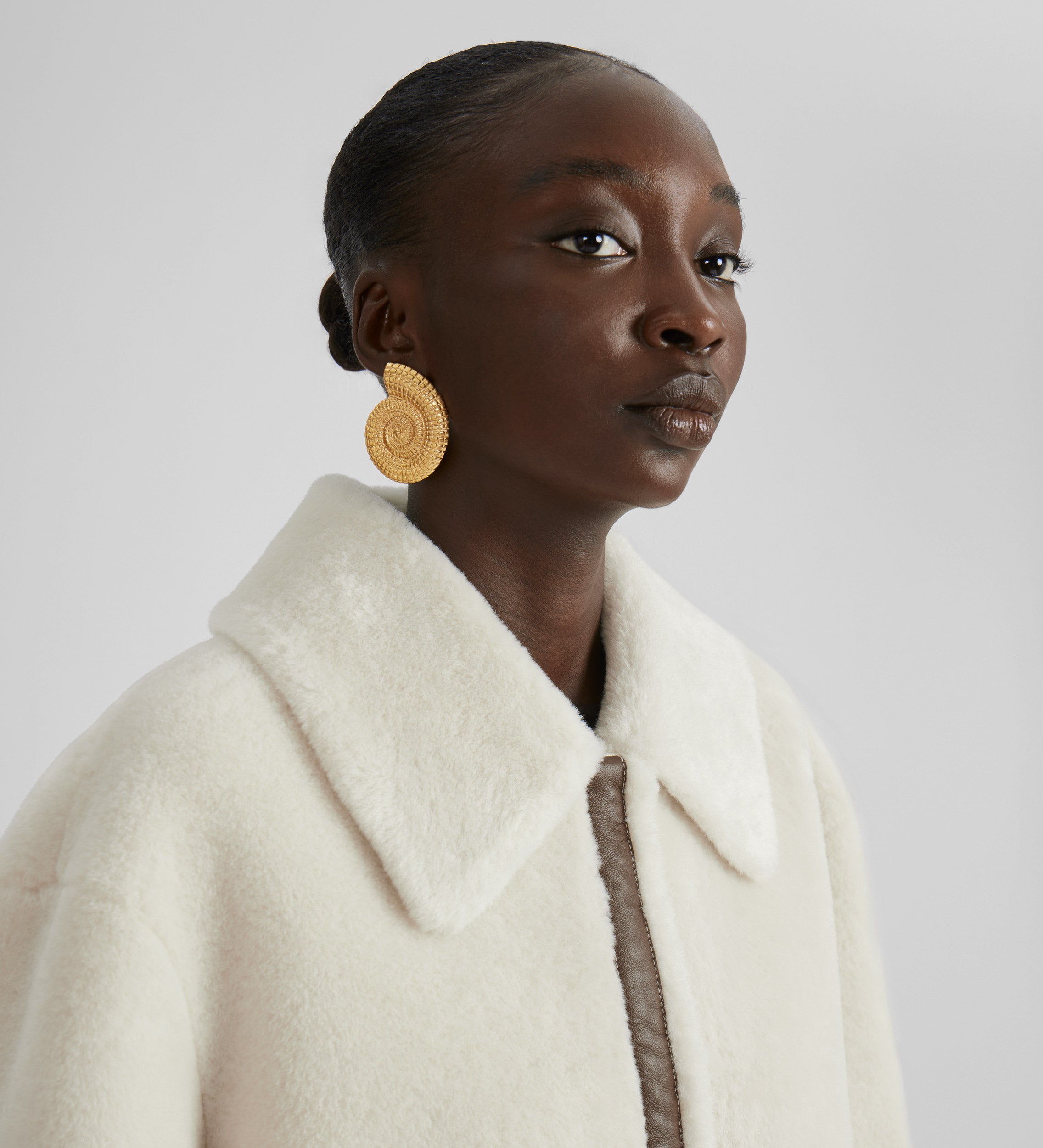 Contrast faux fur coat