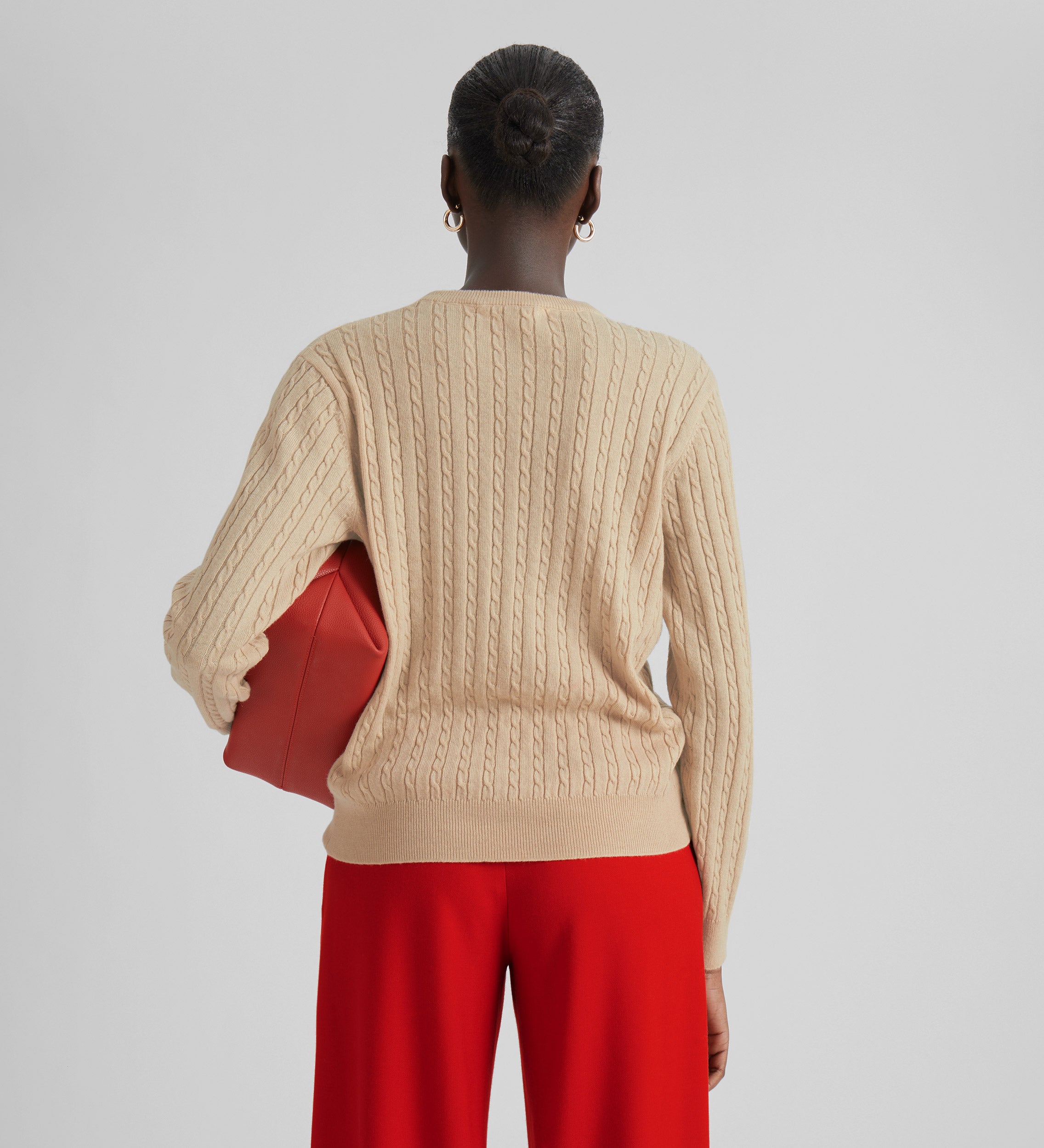 Pull en maille torsadée