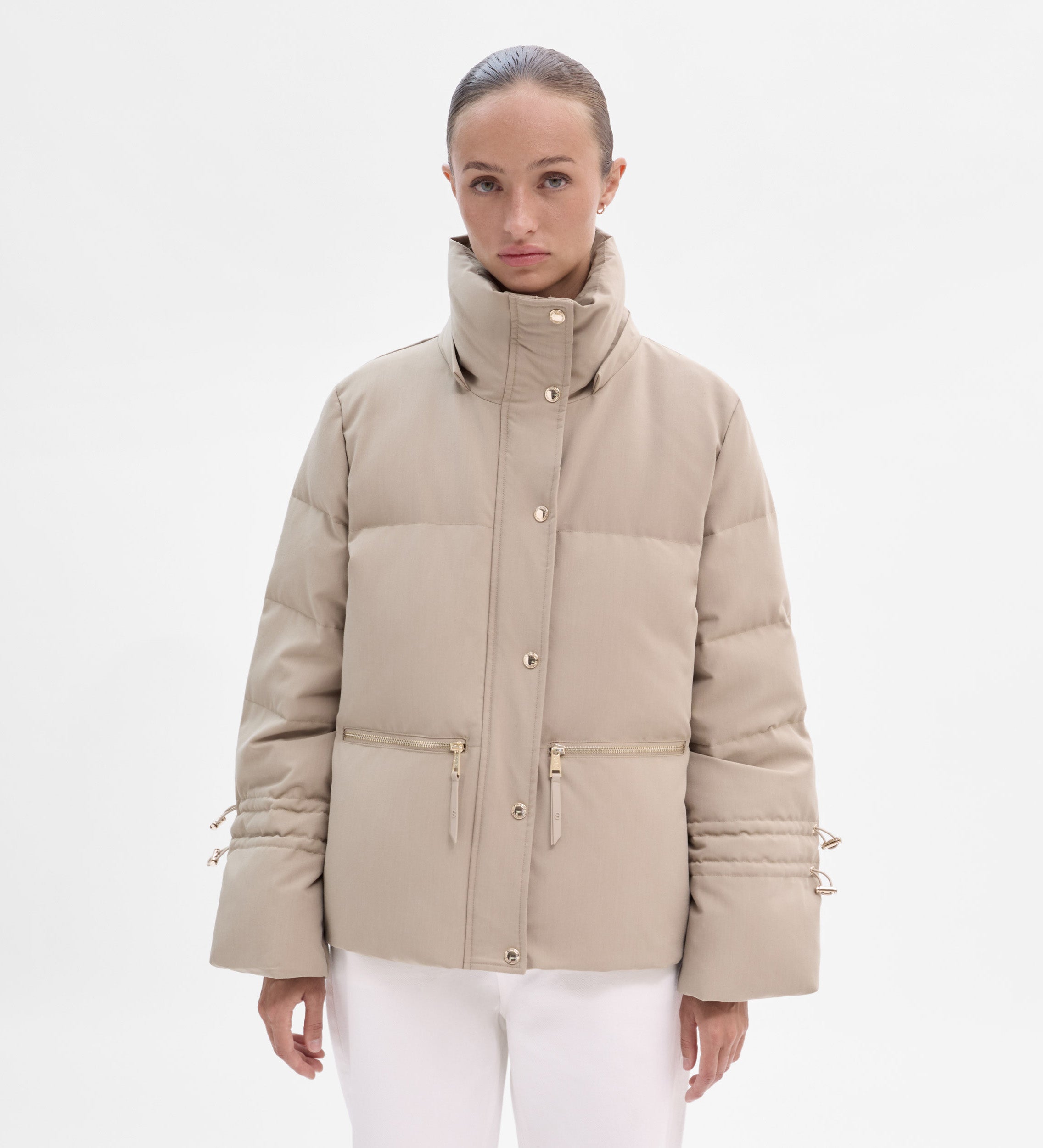 Short padded down jacket