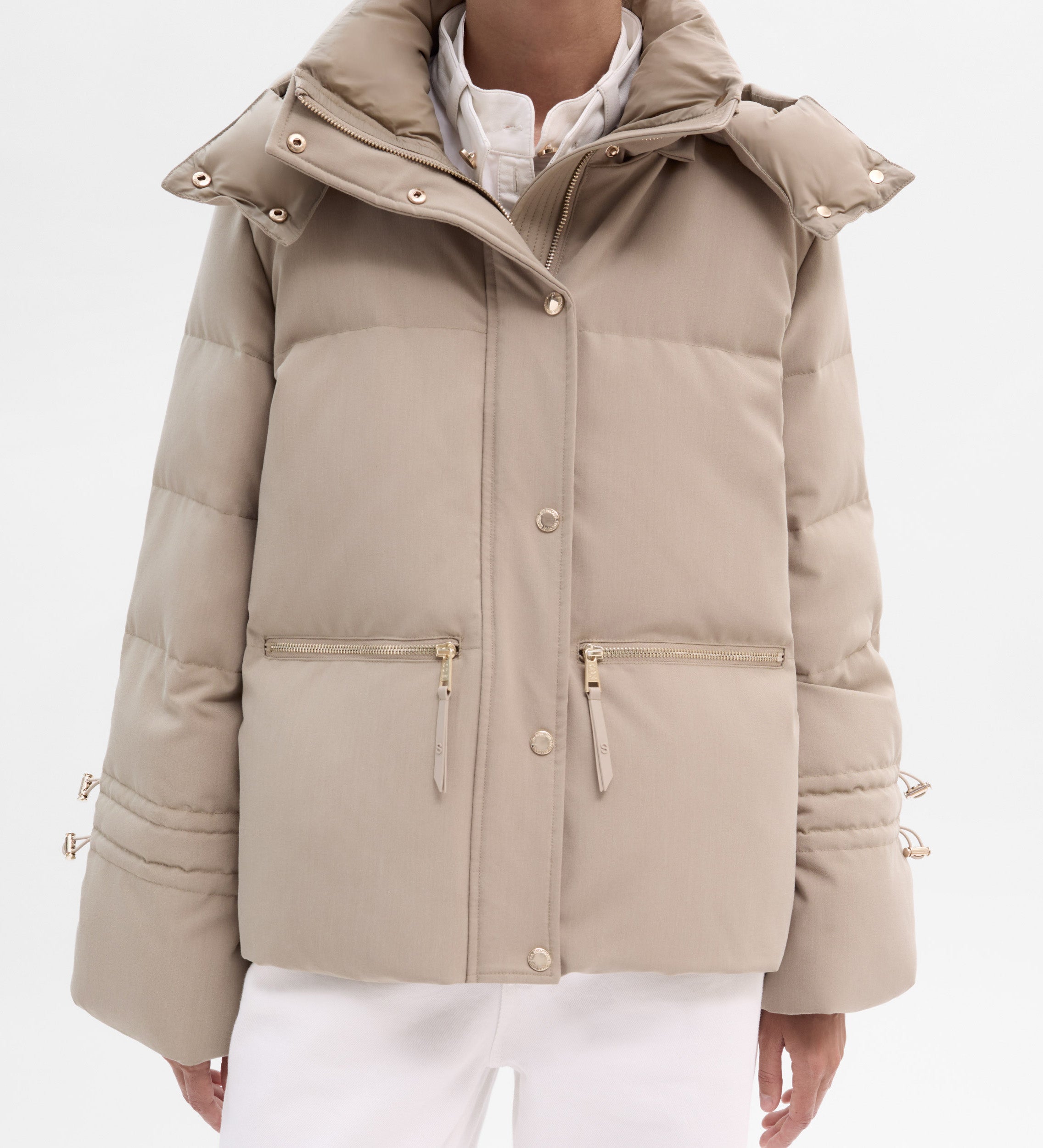 Short padded down jacket