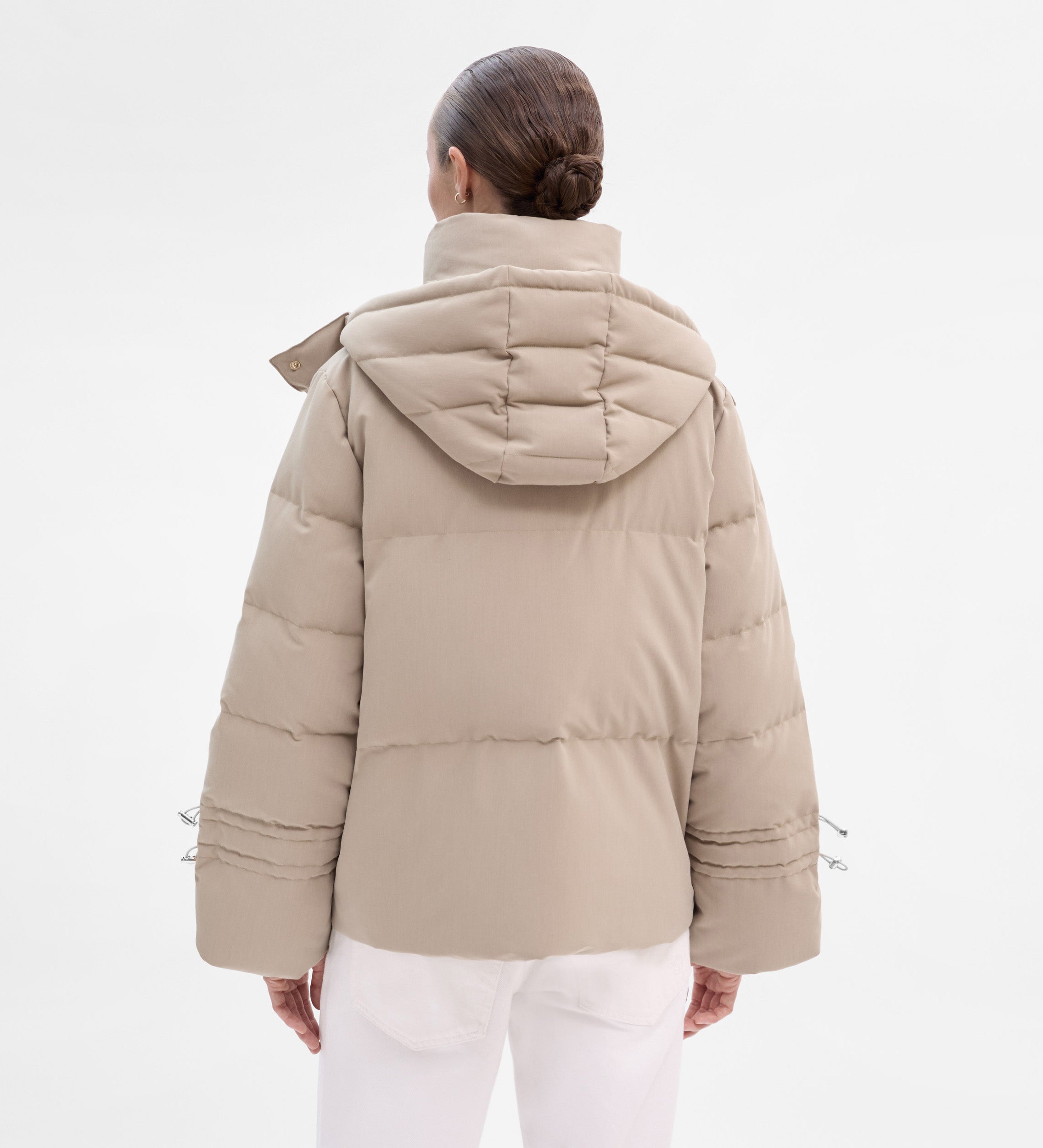 Short padded down jacket