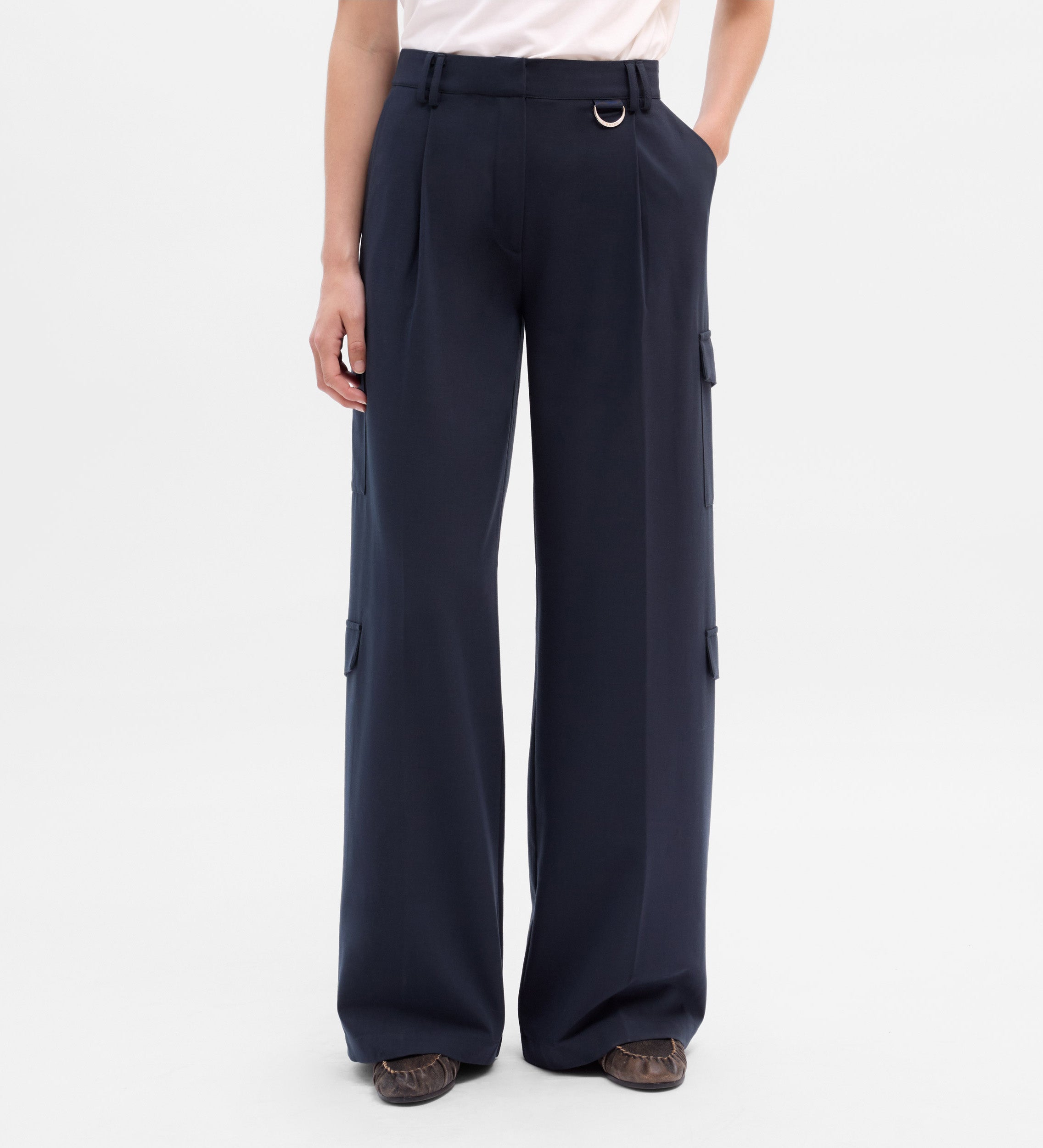 Pantalón pinzas cargo