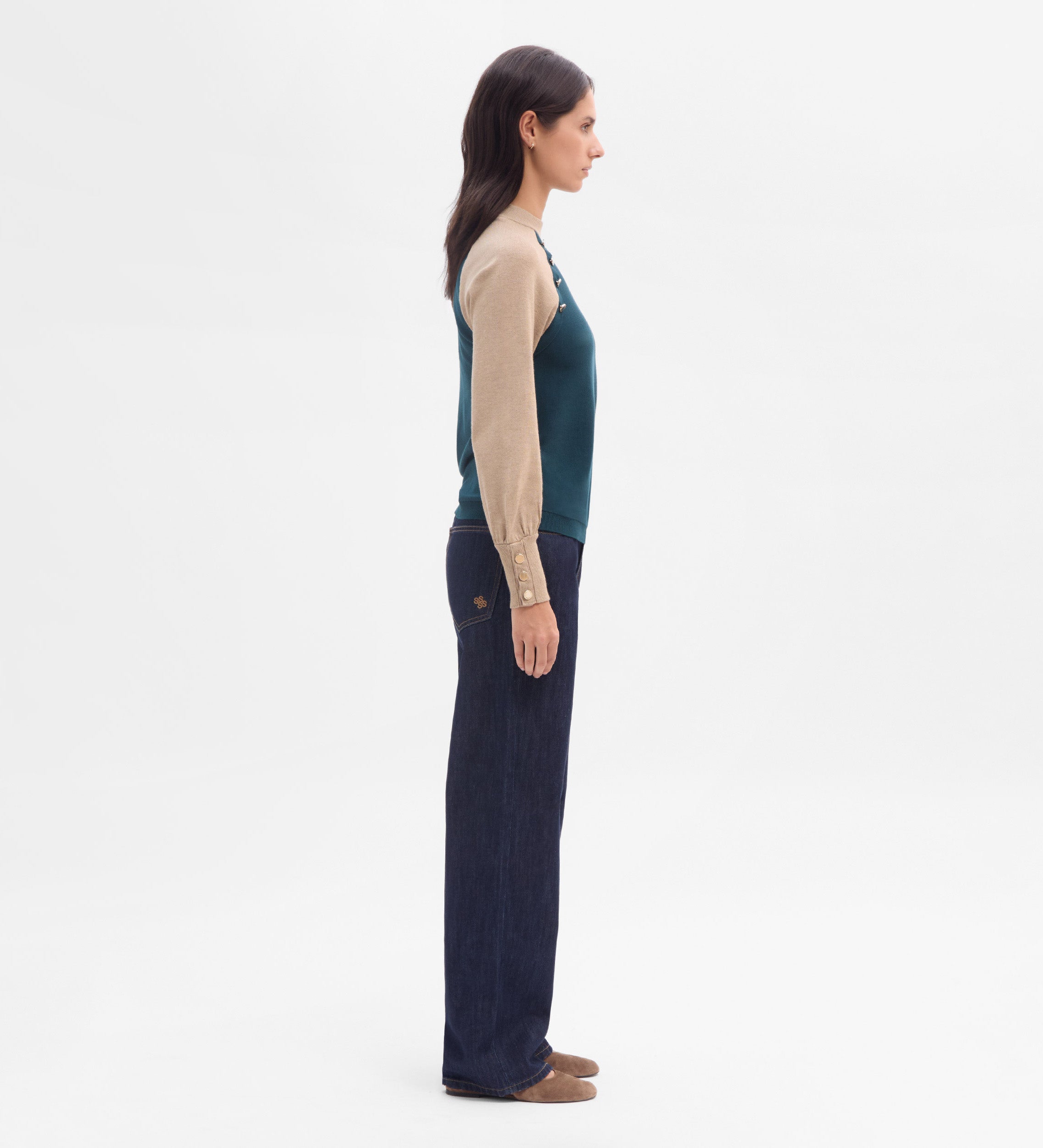 Two-tone buttoned sweater