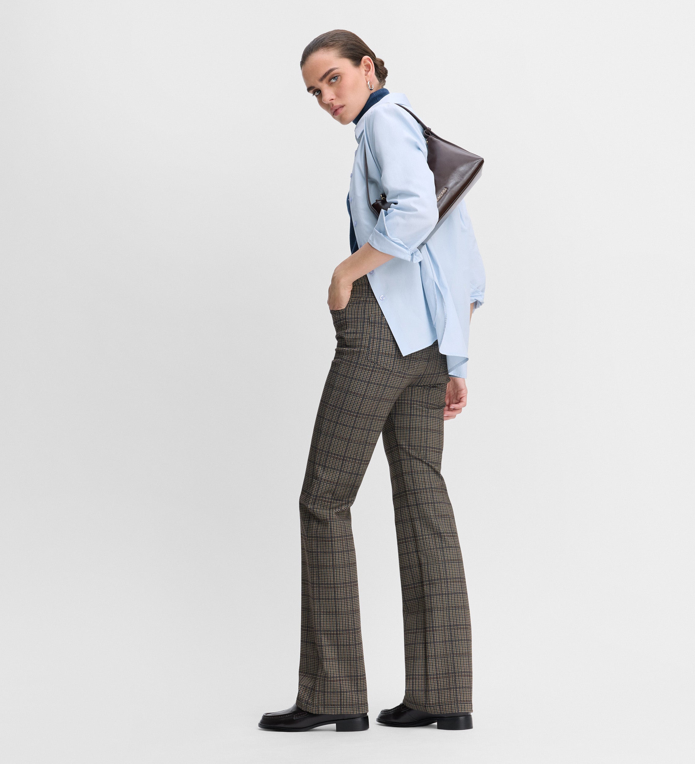 Elastic plaid pants