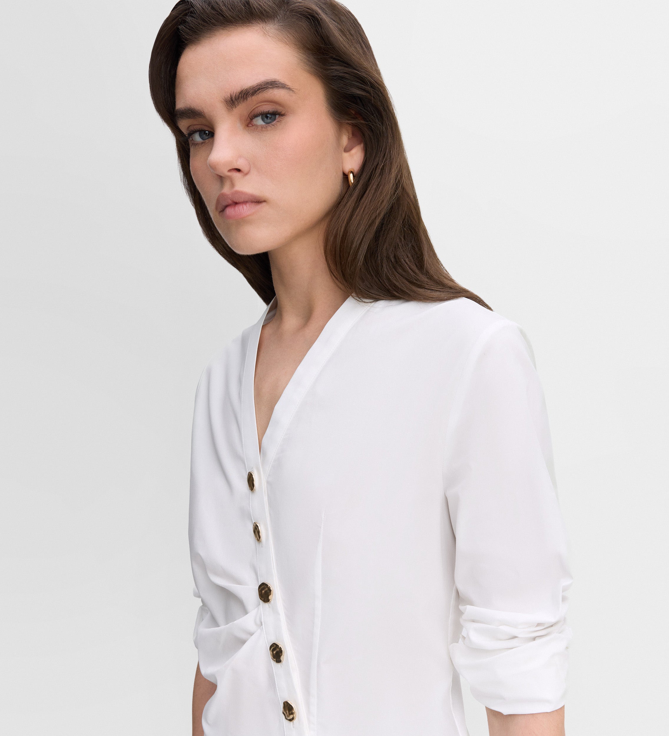 Button-down fitted blouse