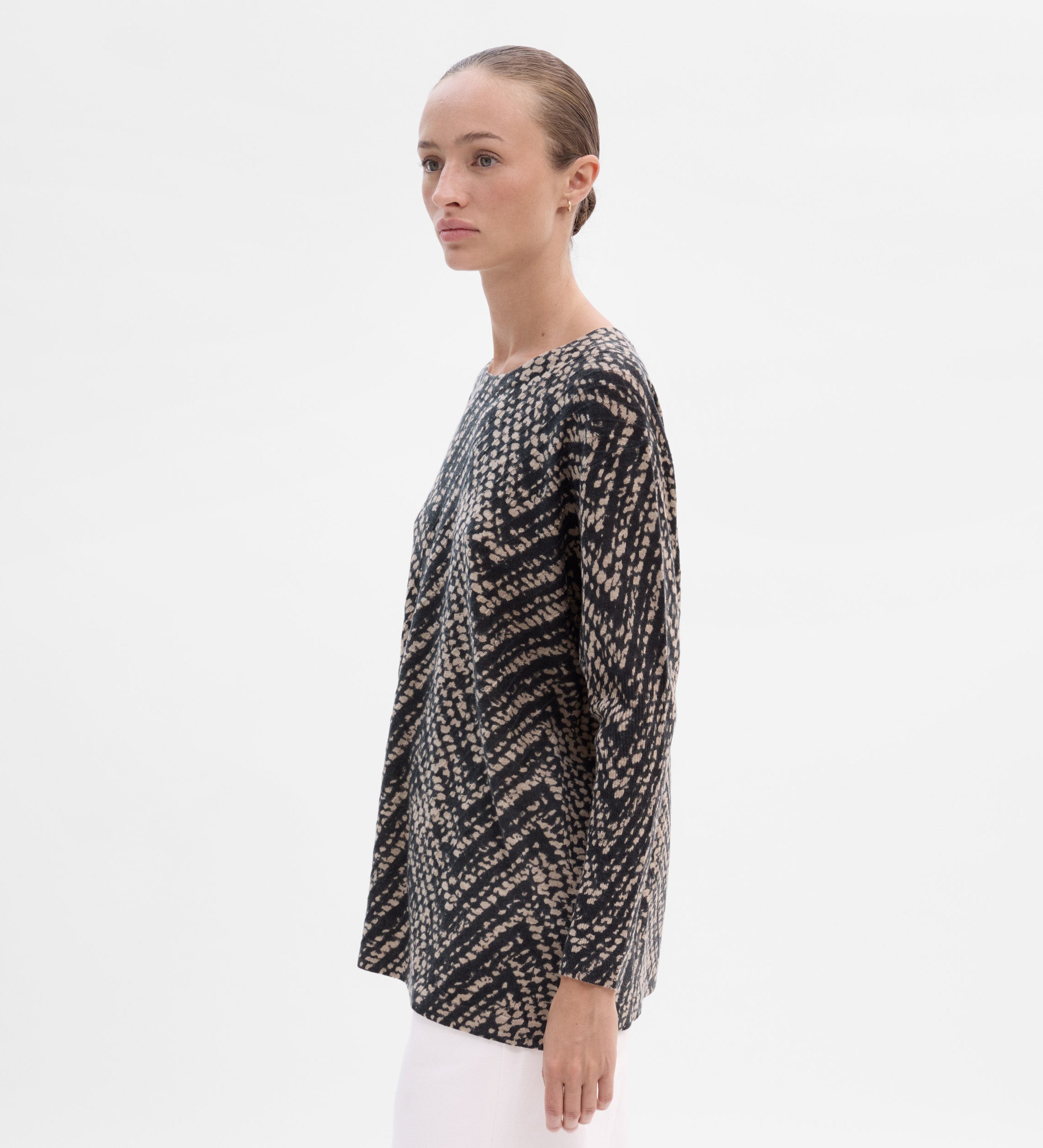 Oversized printed sweater
