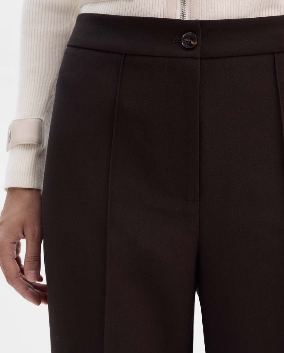Wide legged pants