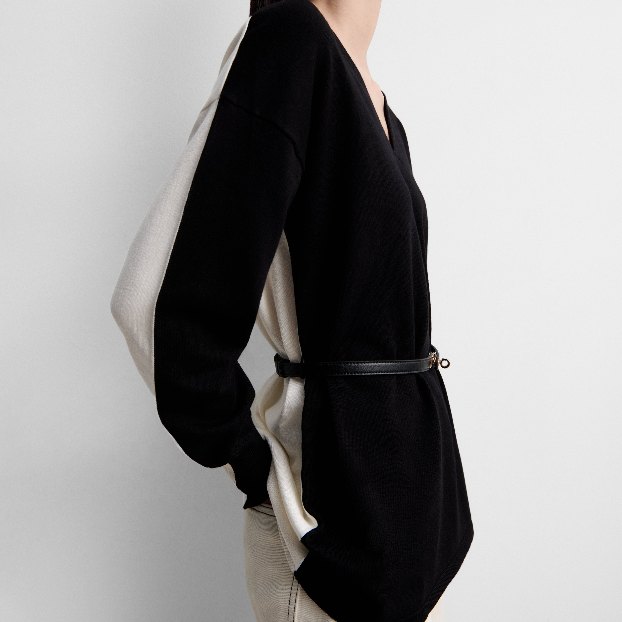 Pull bicolore à ceinture