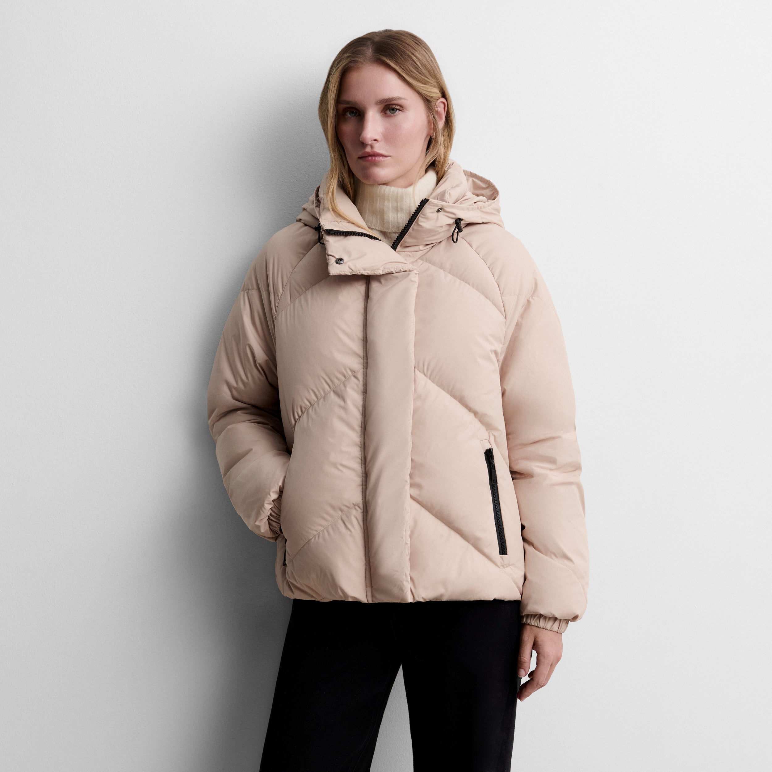 Short quilted puffer jacket
