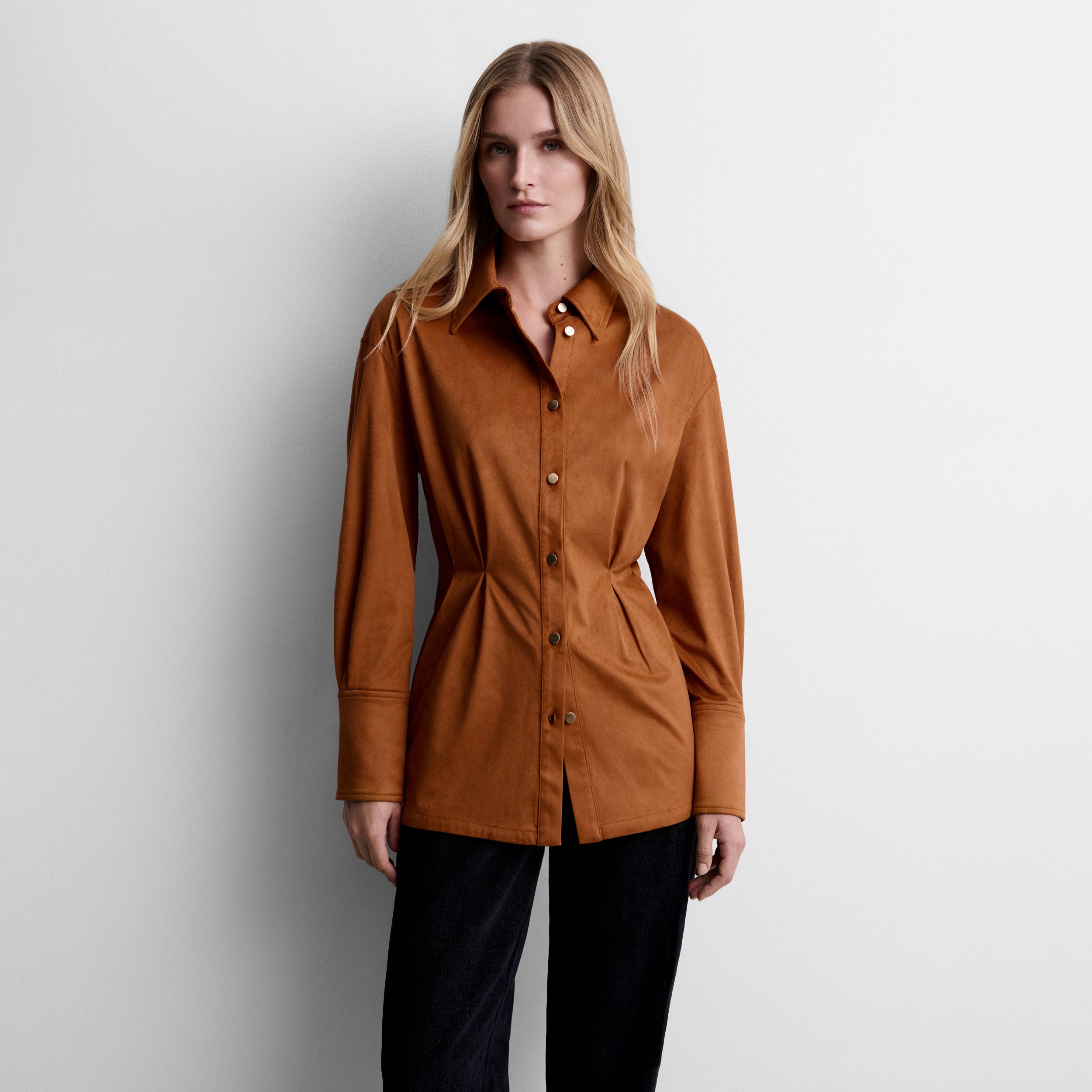 Chemise en suédine à pinces