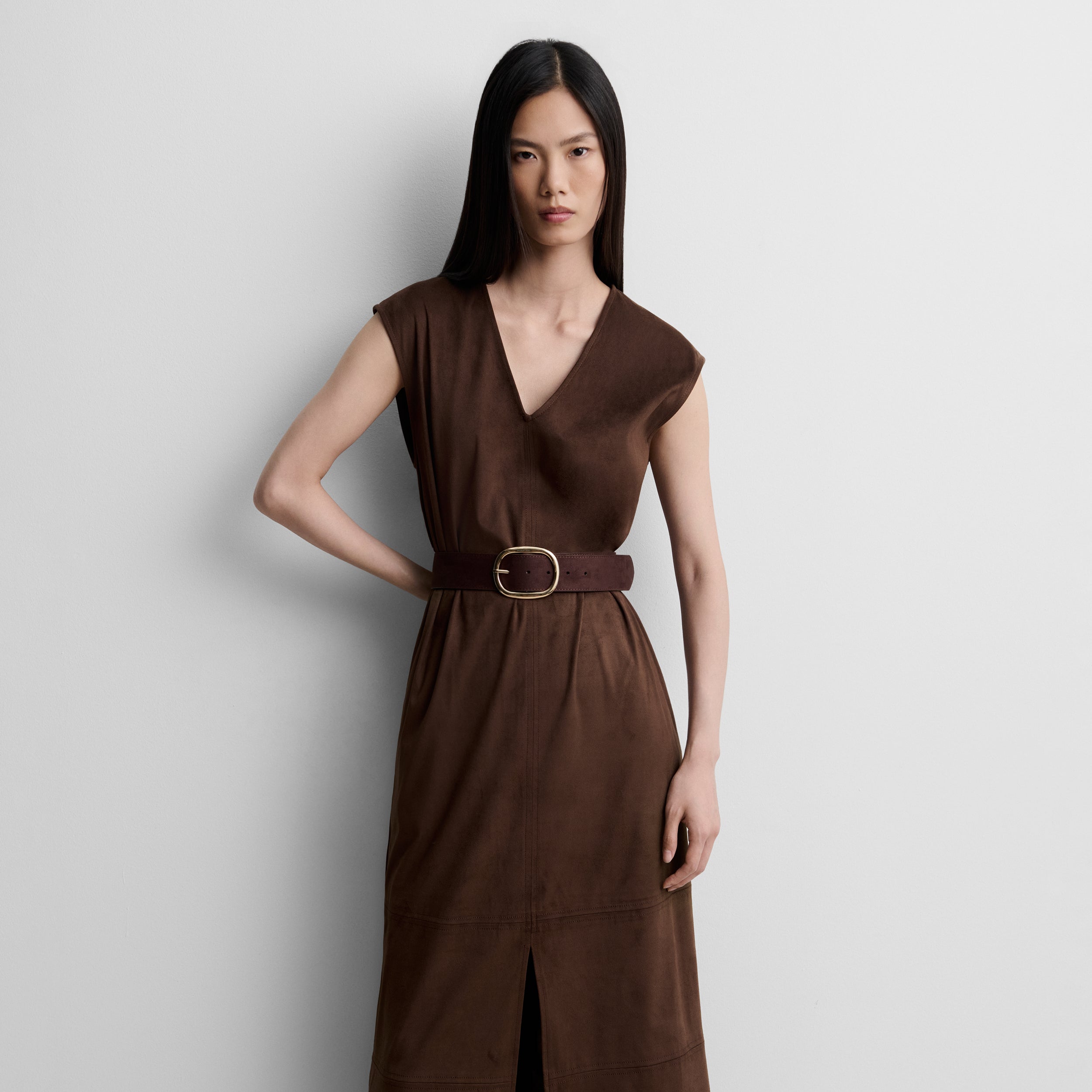 Robe cintrée en suédine