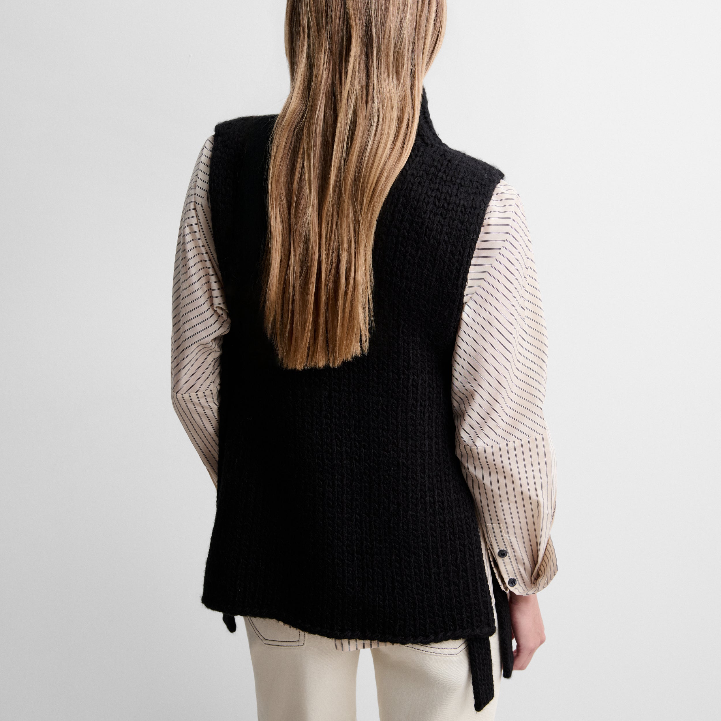 Knit gilet with buttons