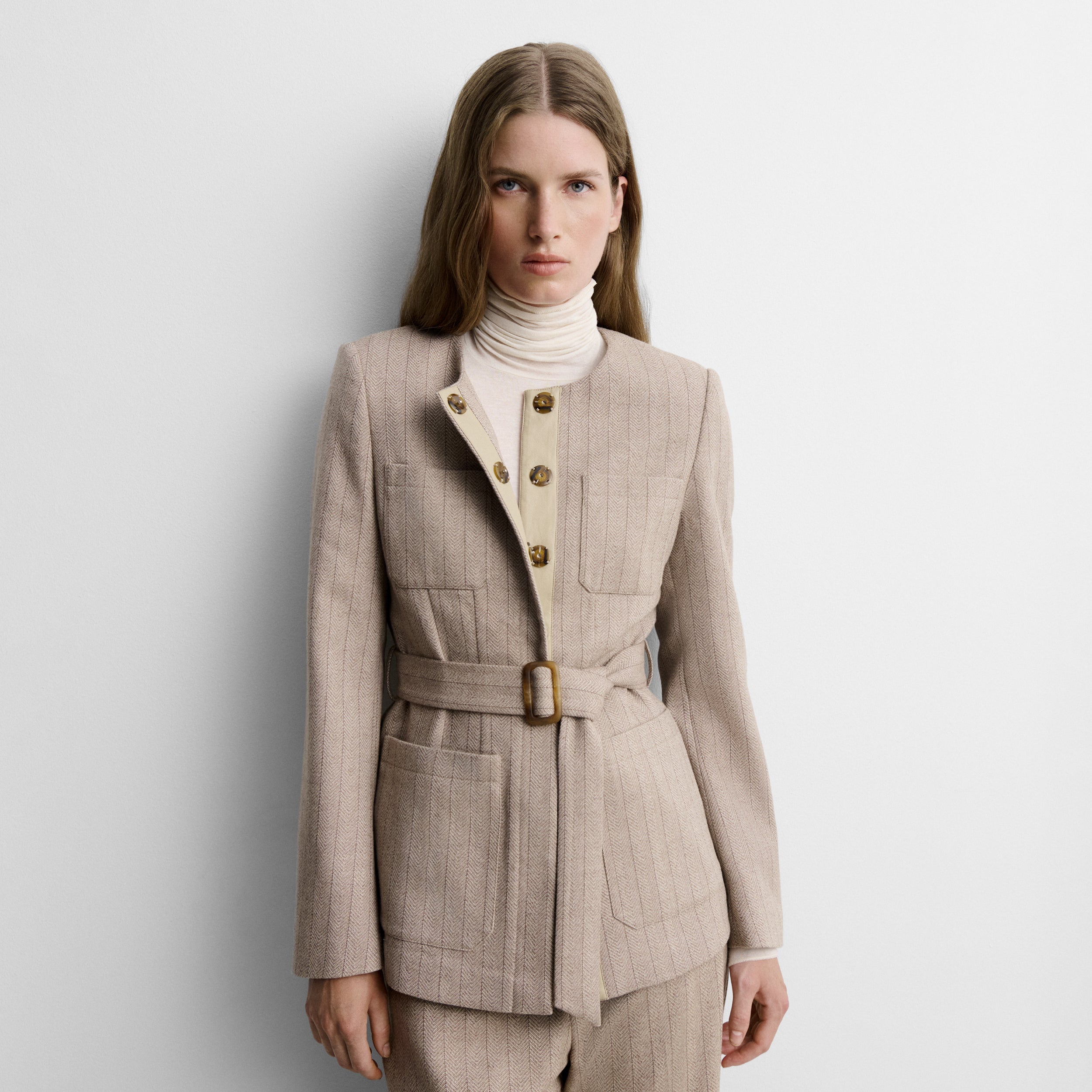 Chaqueta espiga cinturón