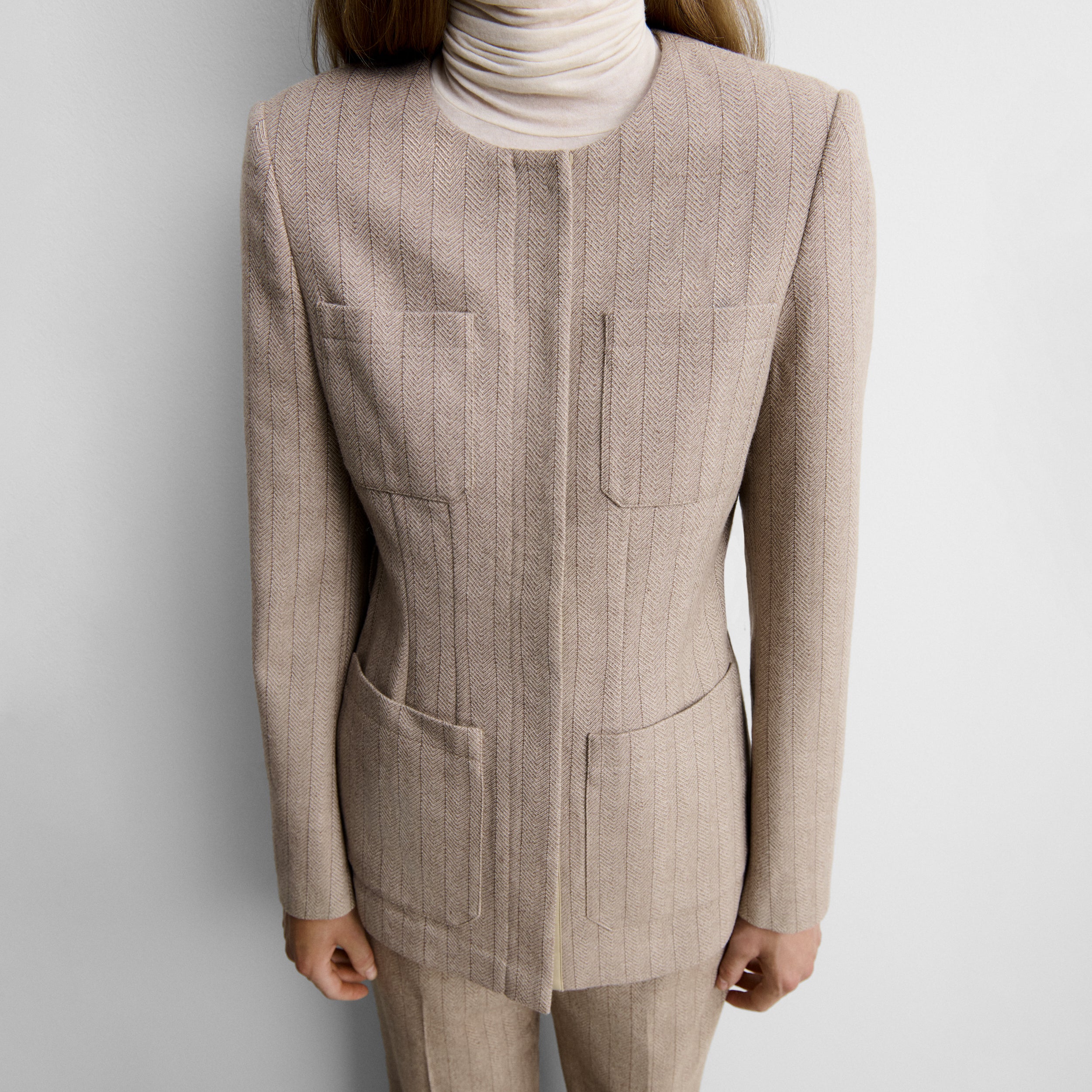 Chaqueta espiga cinturón