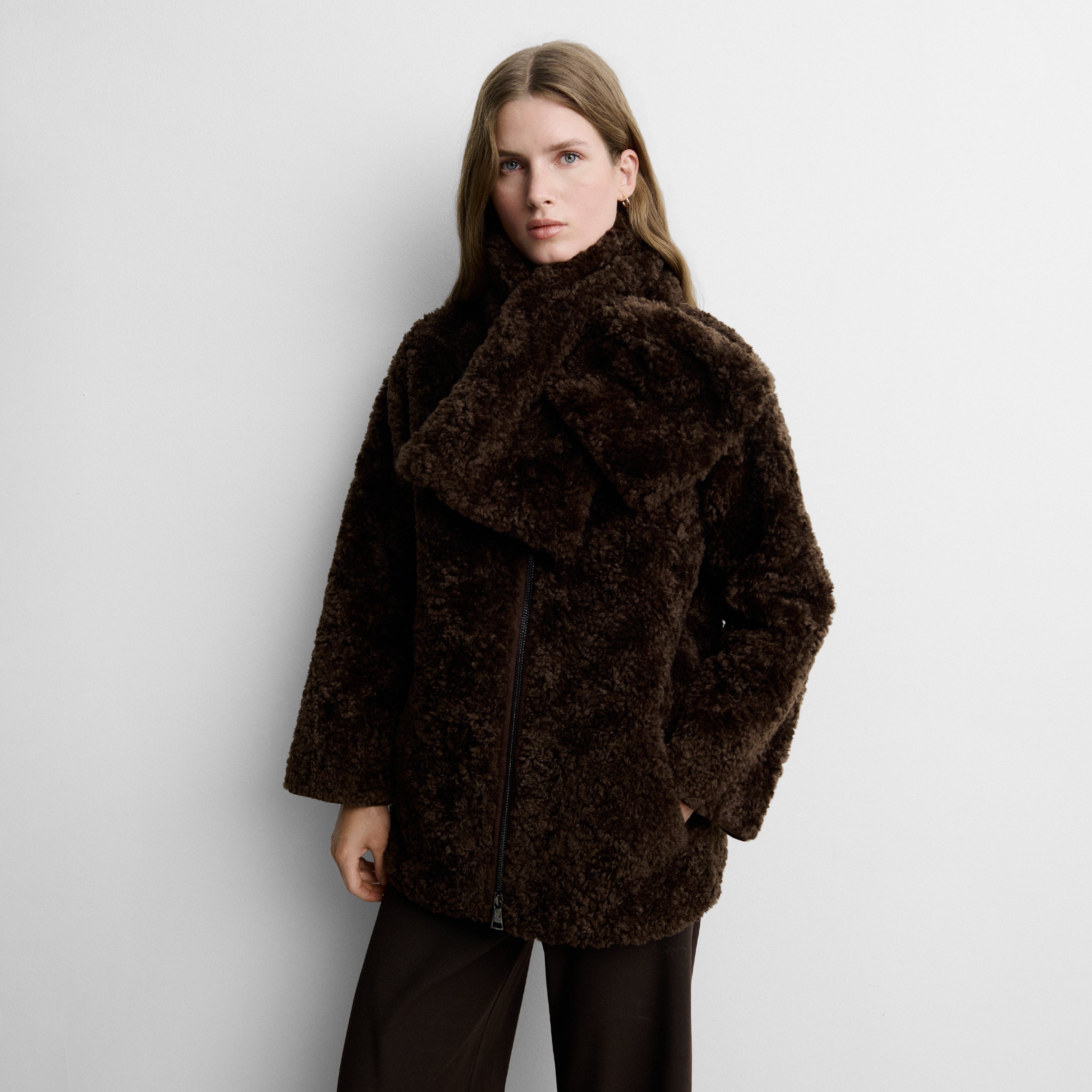 Faux-fur long jacket