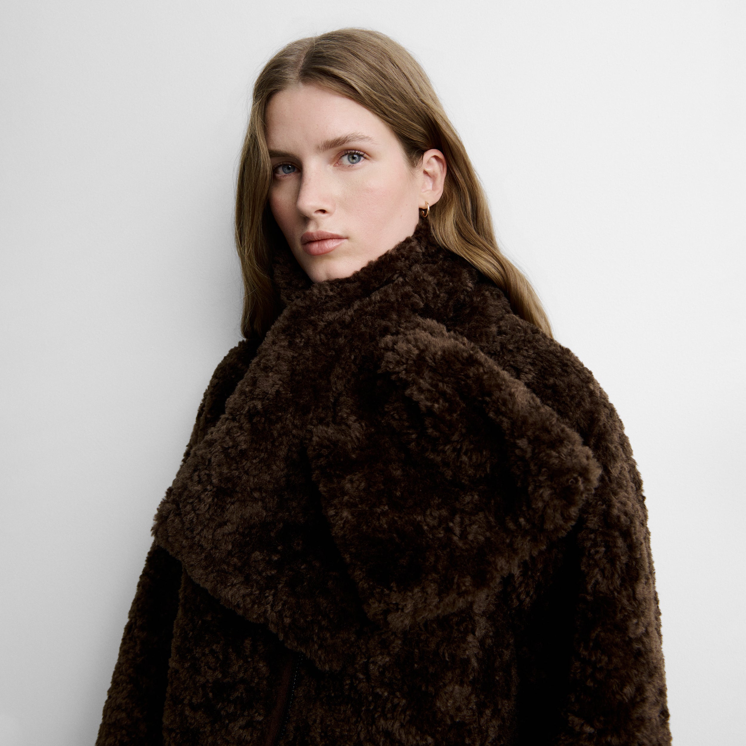 Faux-fur long jacket