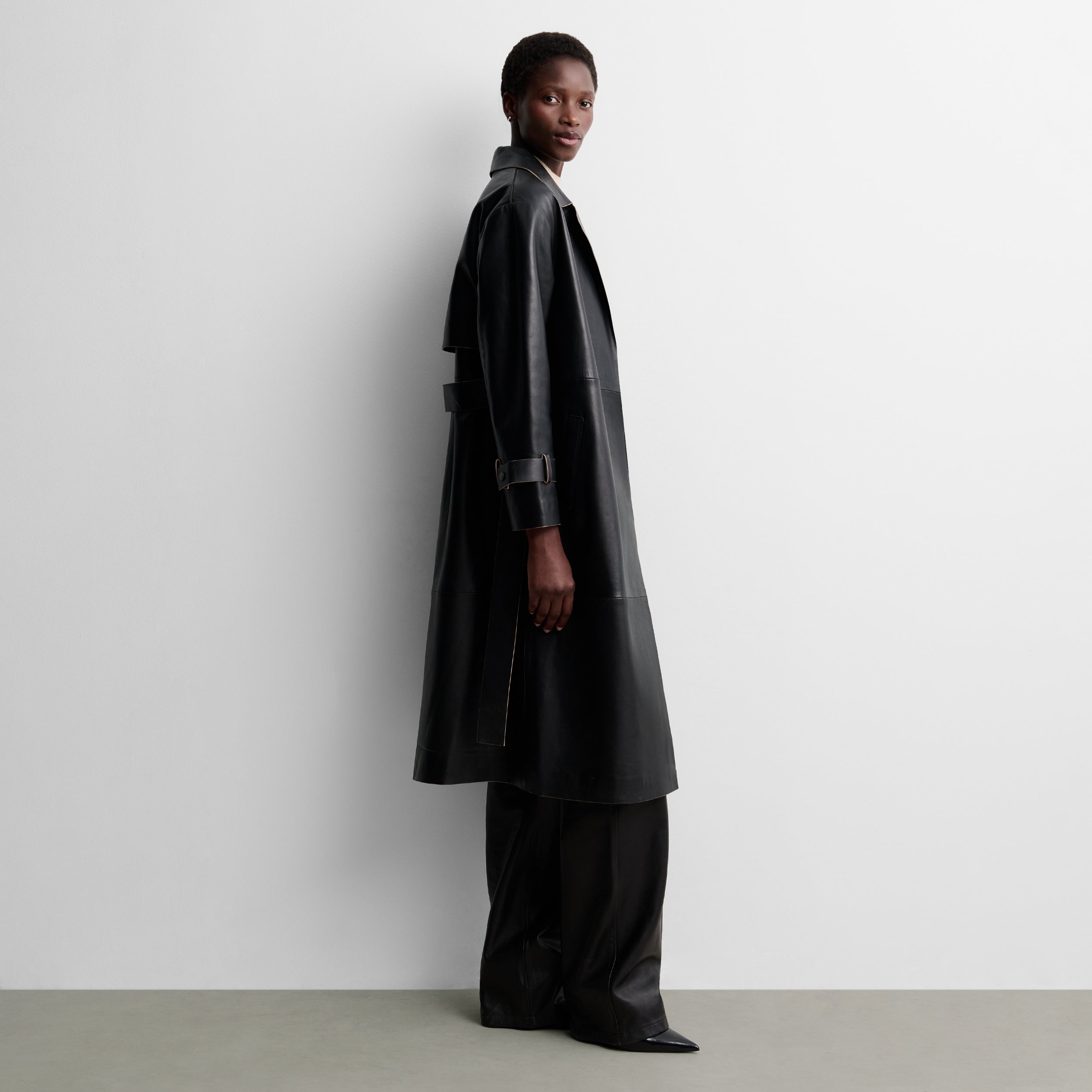 Trench long en similicuir