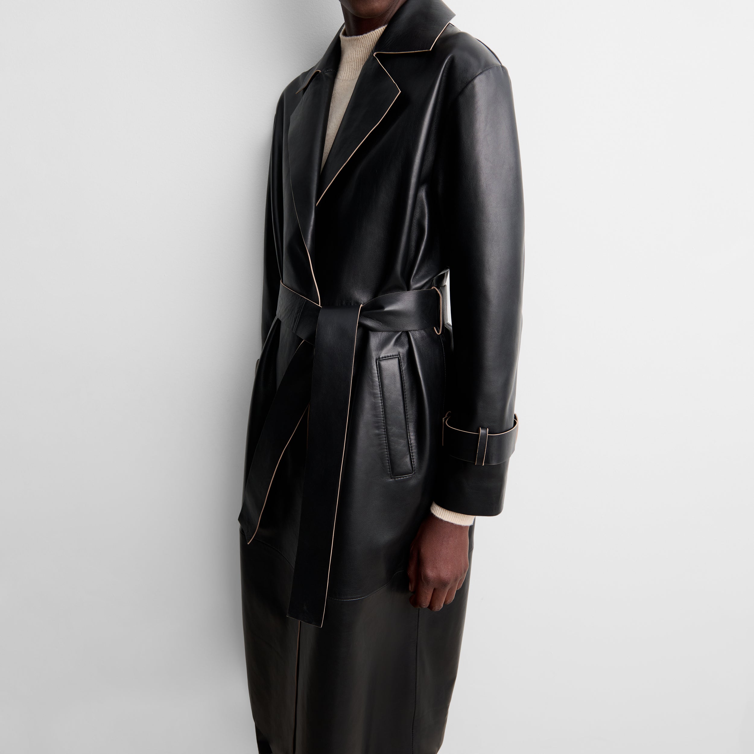 Trench long en similicuir