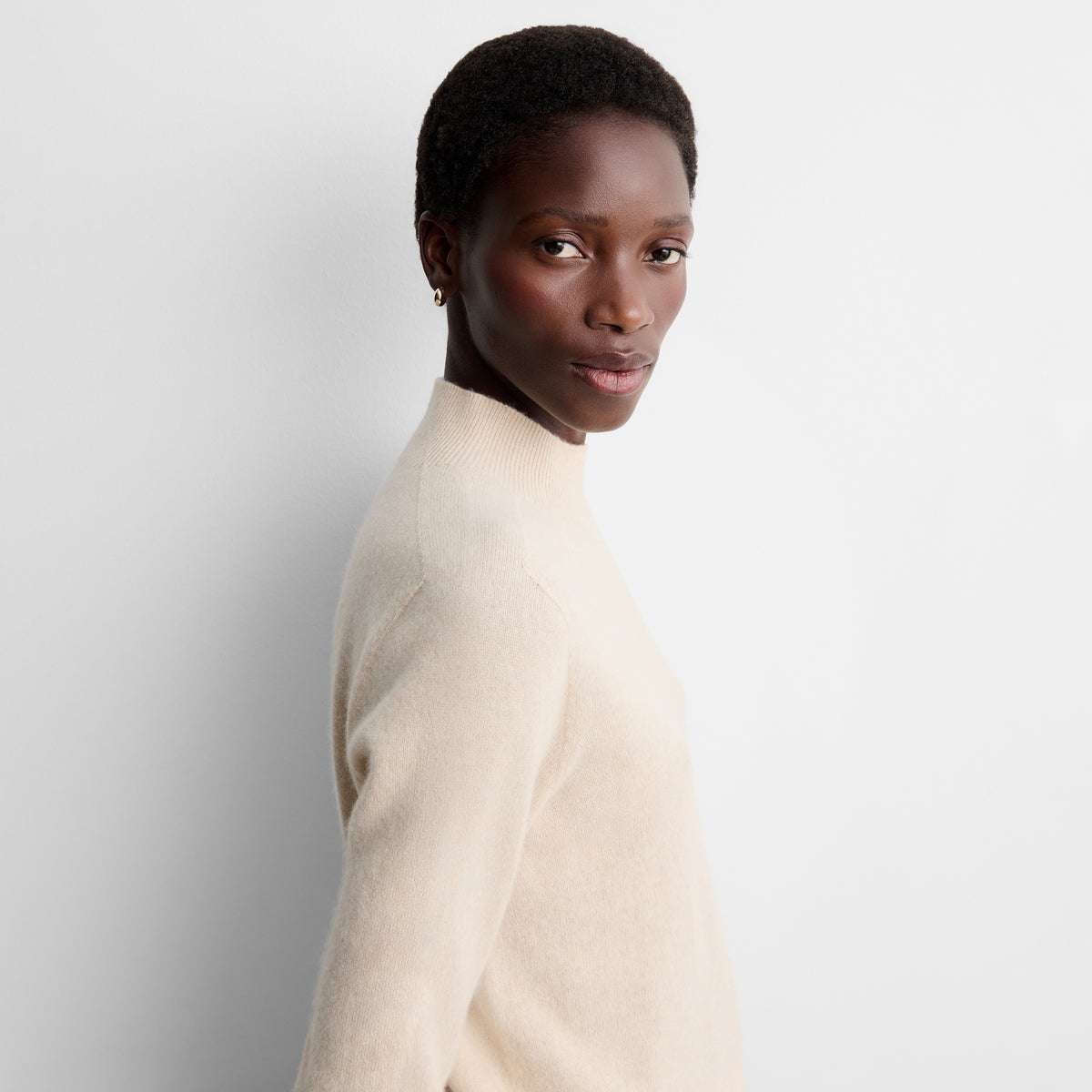 Cashmere knit sweater