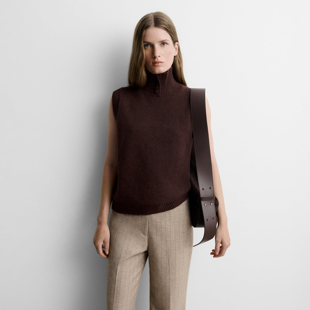 Gilet with funnel neck