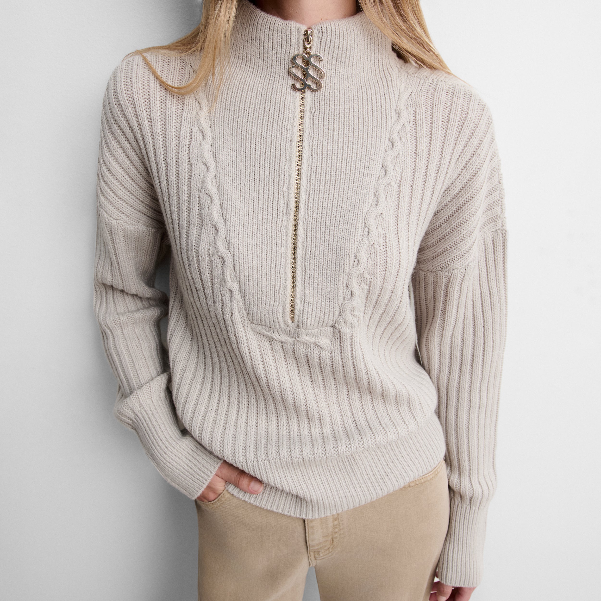 Pull en maille col montant