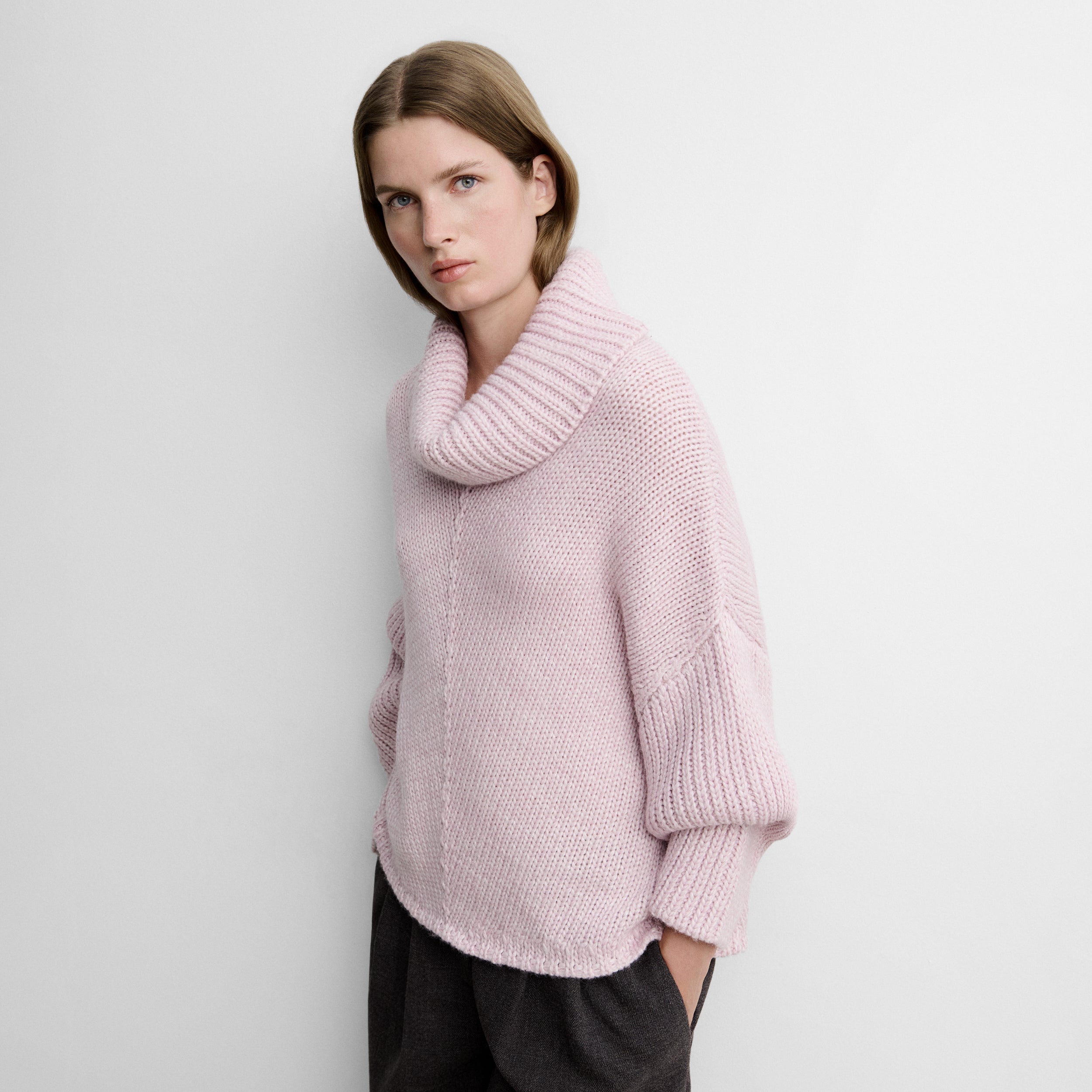 Pull col roulé
