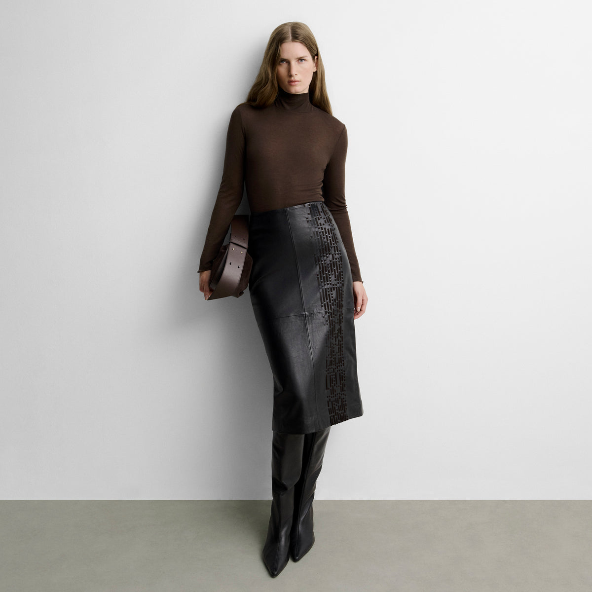 Jupe asymétrique en cuir nappa