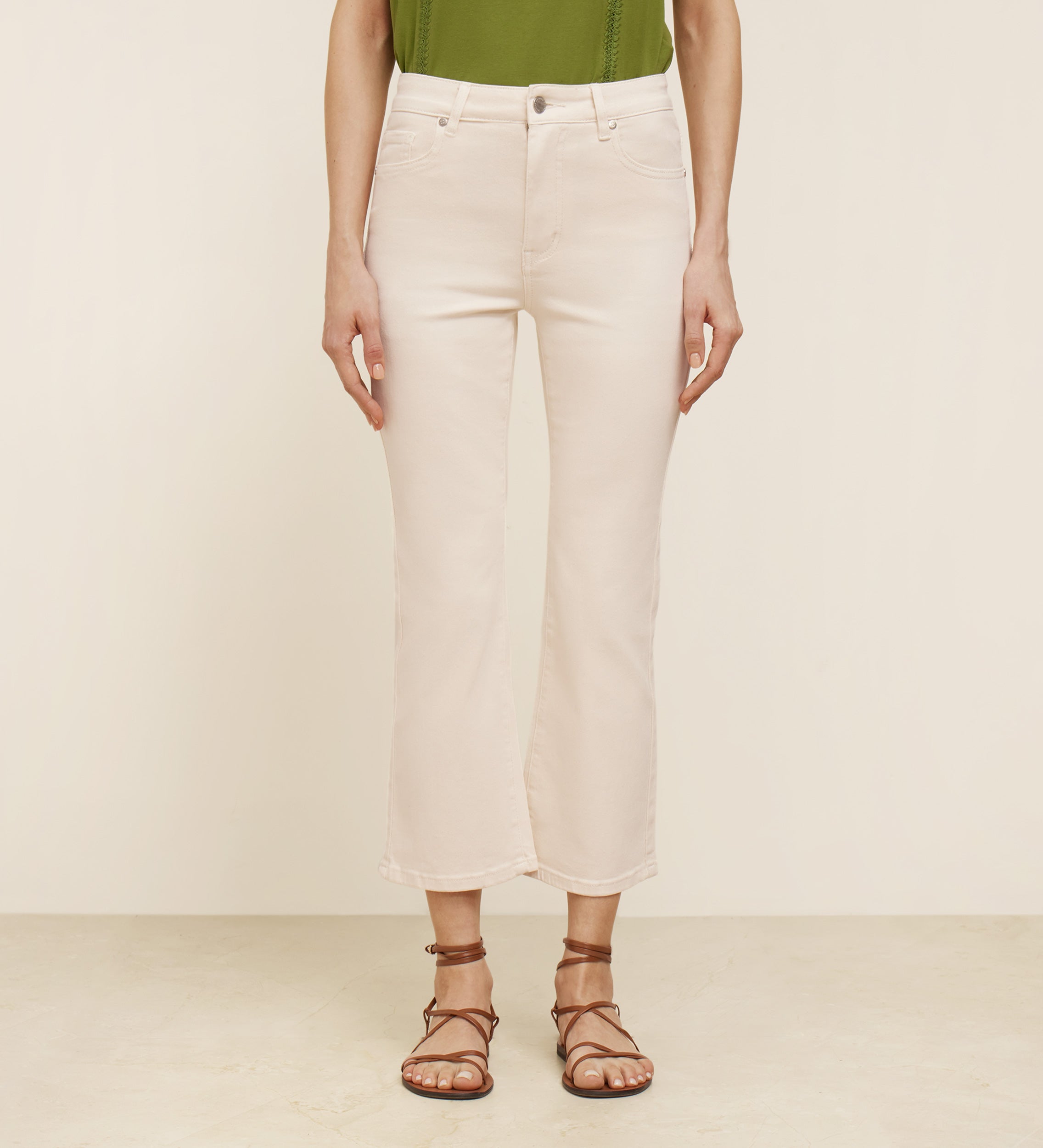 Flared cropped pants