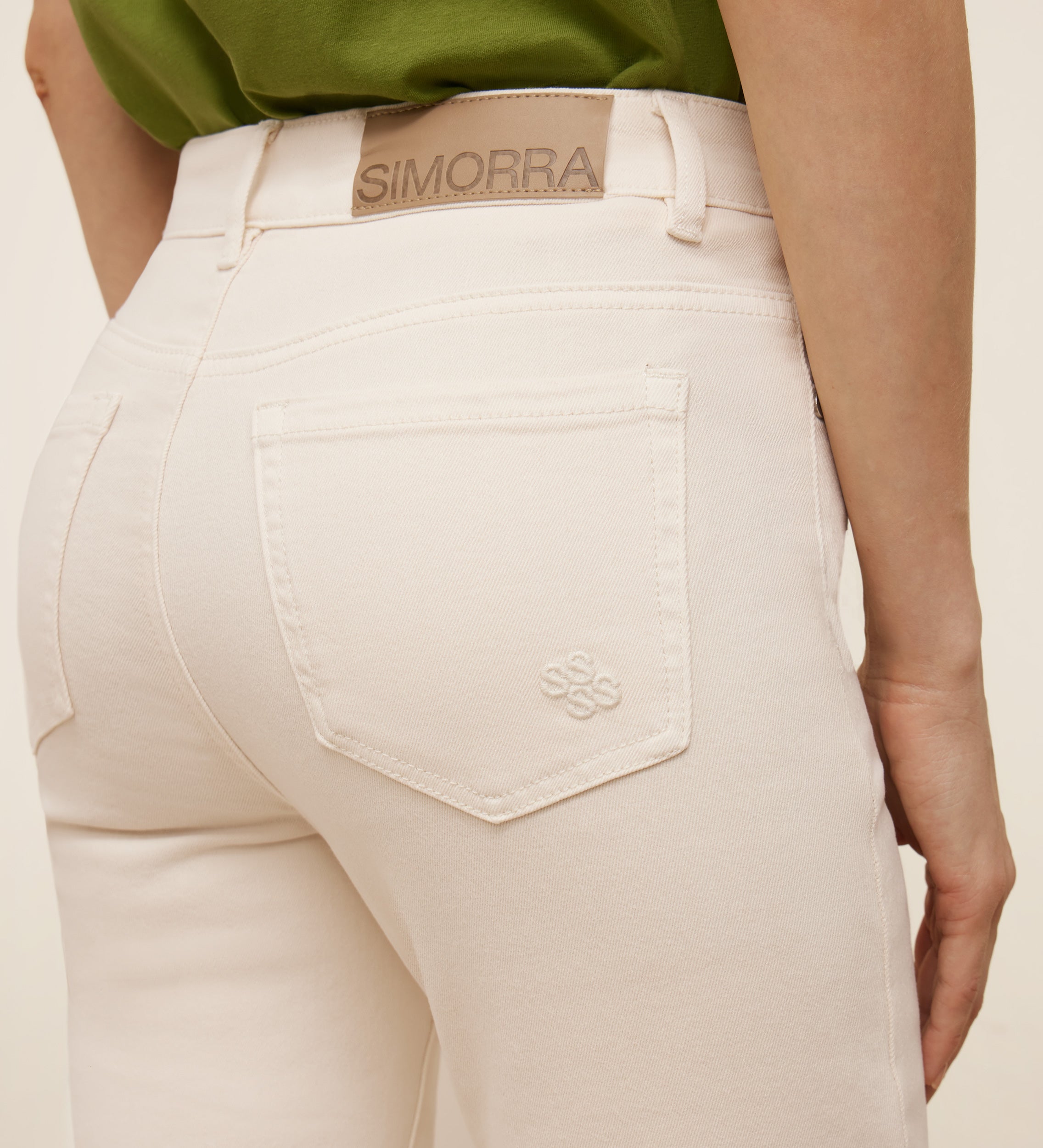 Flared cropped pants