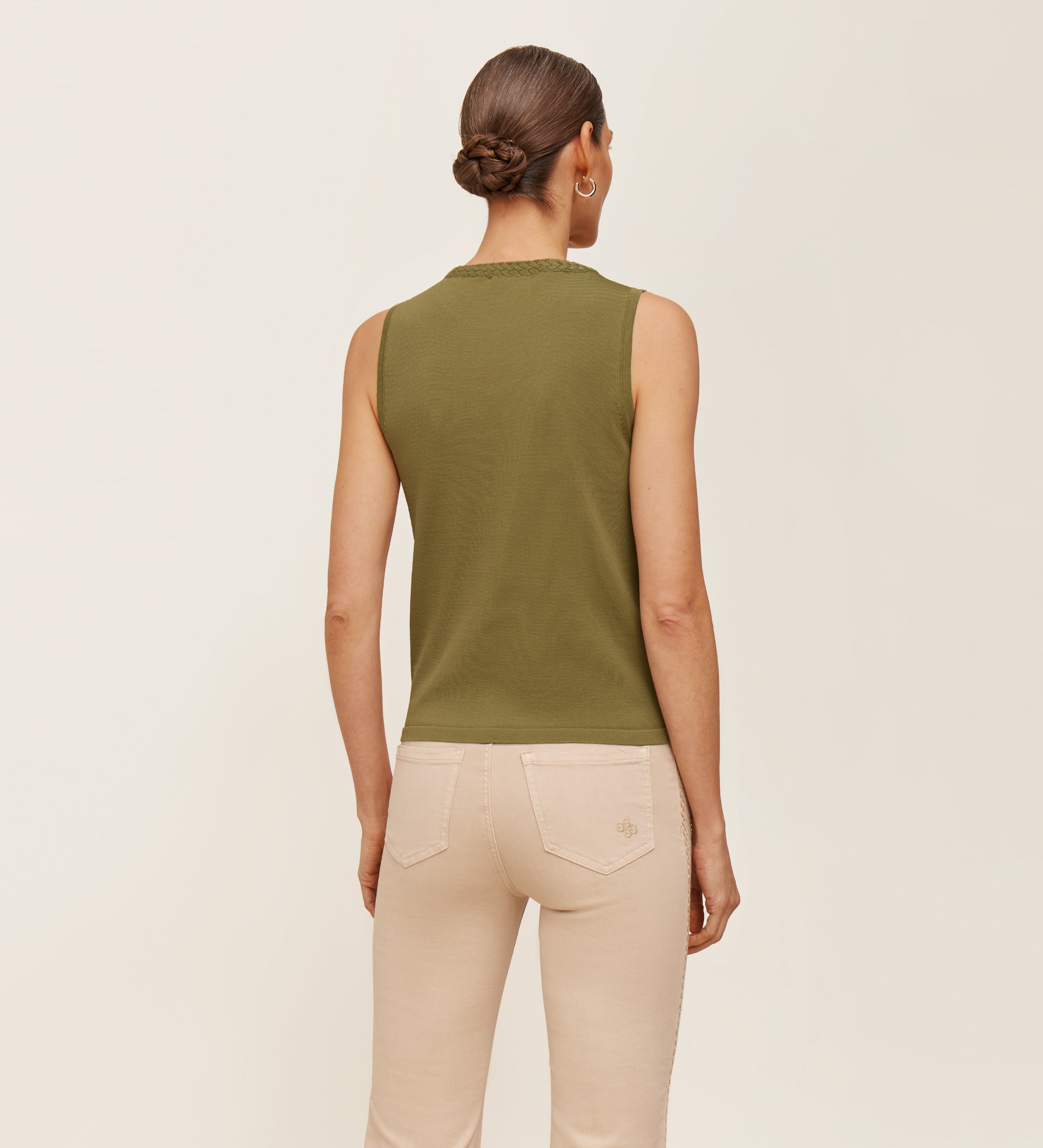 Tricot top with armholes