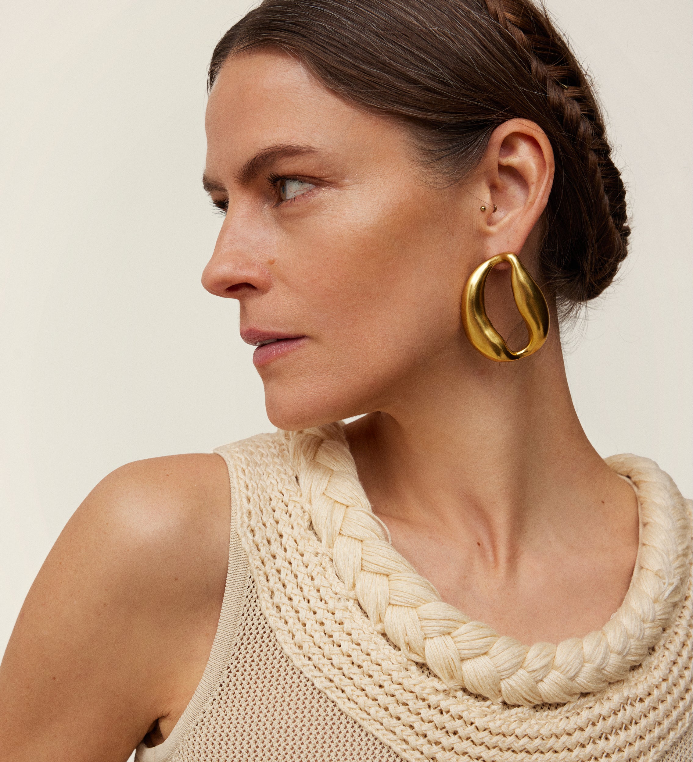 Top tricot escote trenza