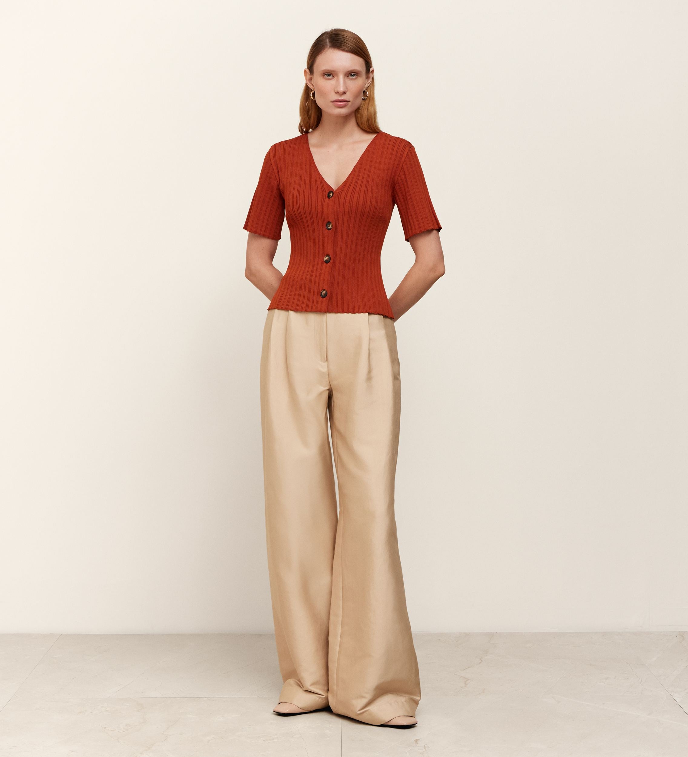 Top tricot escote V