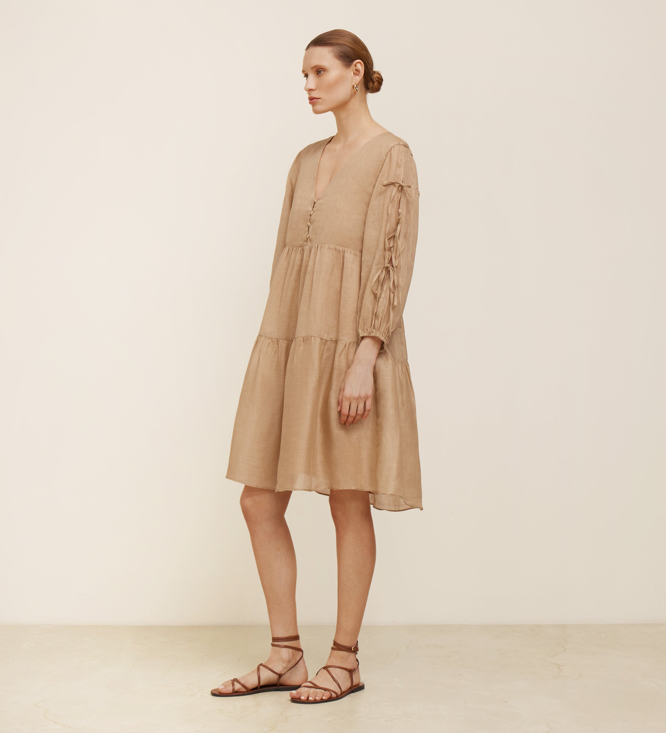 Vestido corto vaporoso