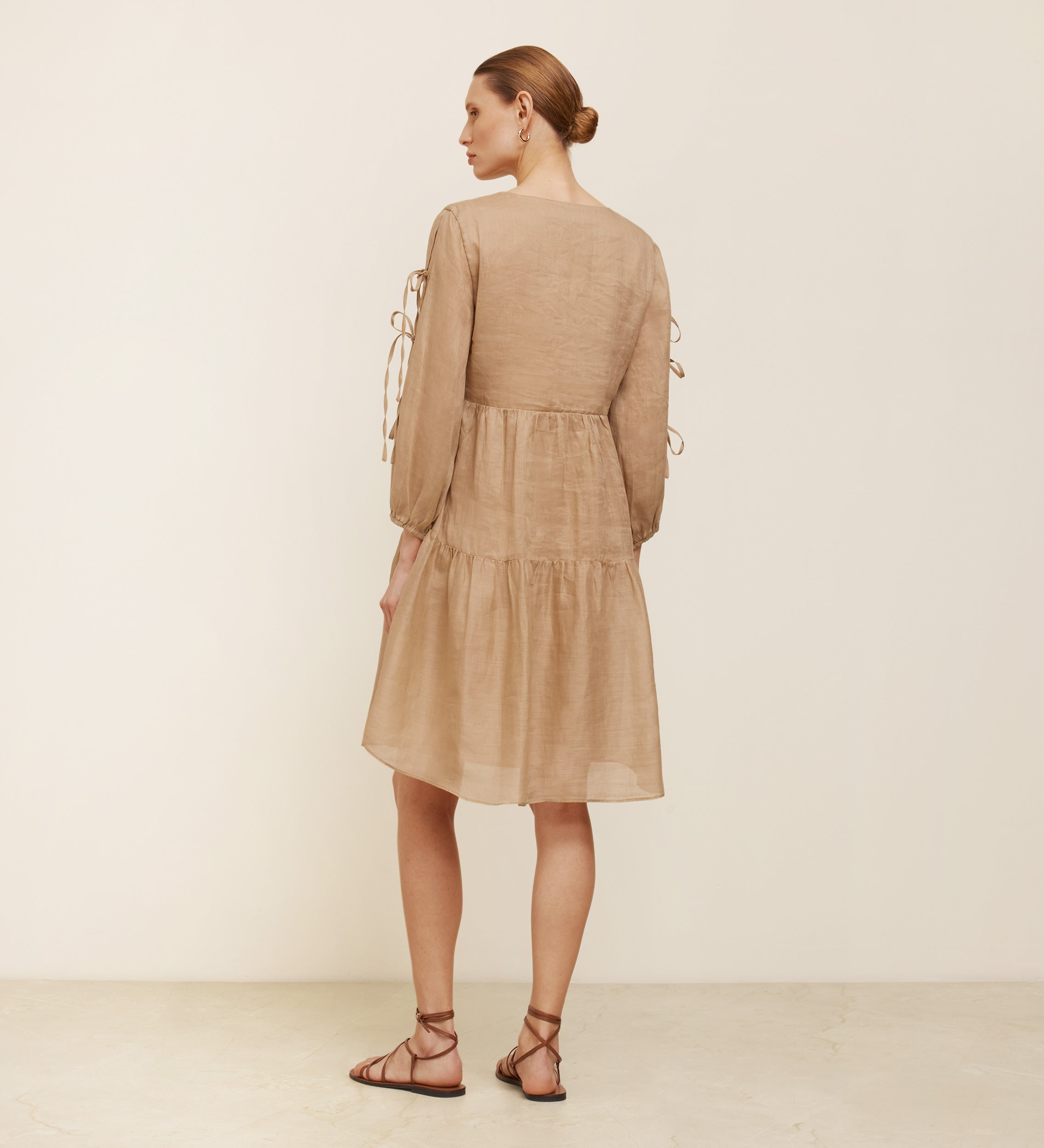 Vestido corto vaporoso