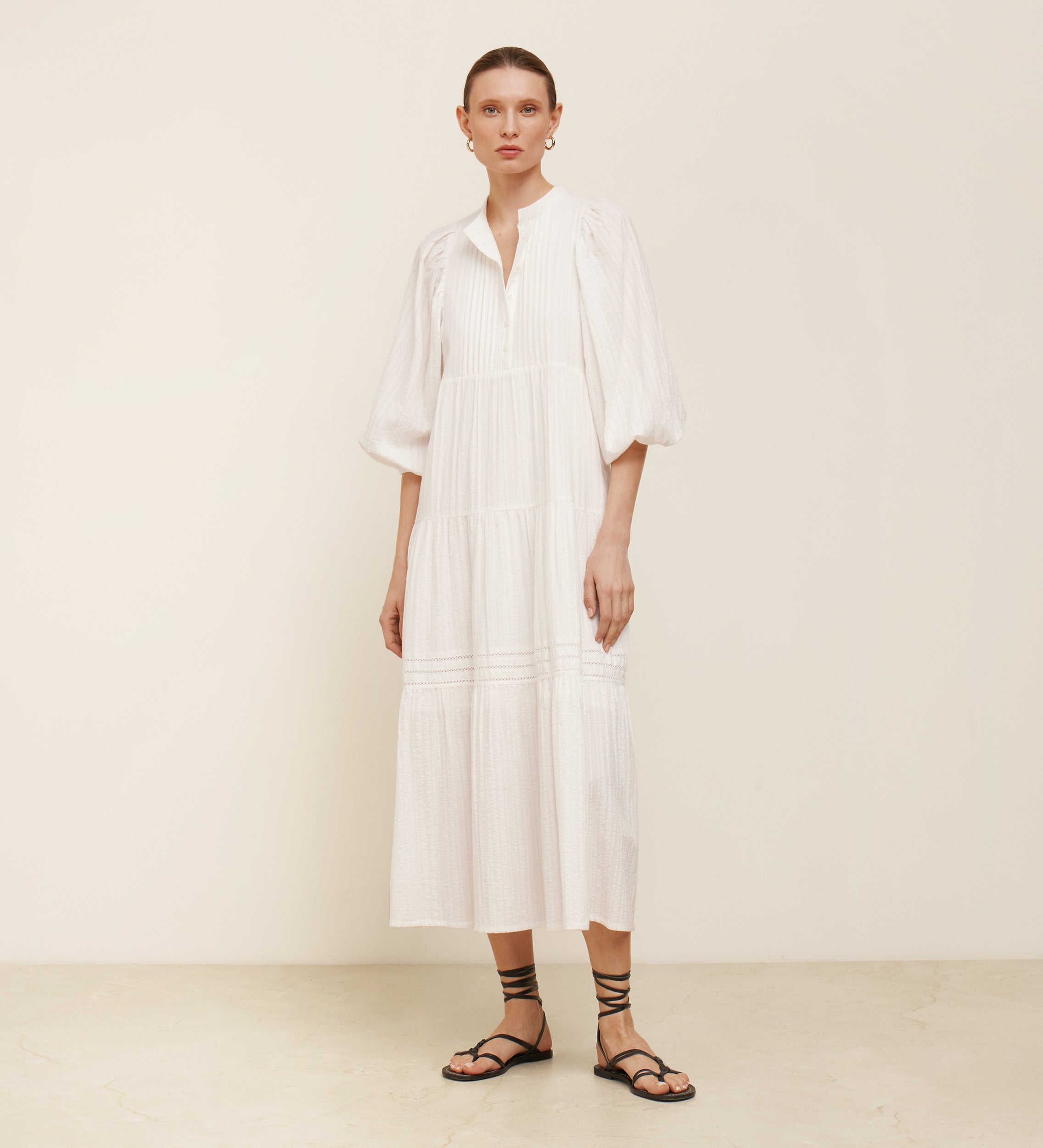 Robe à manches bouffantes