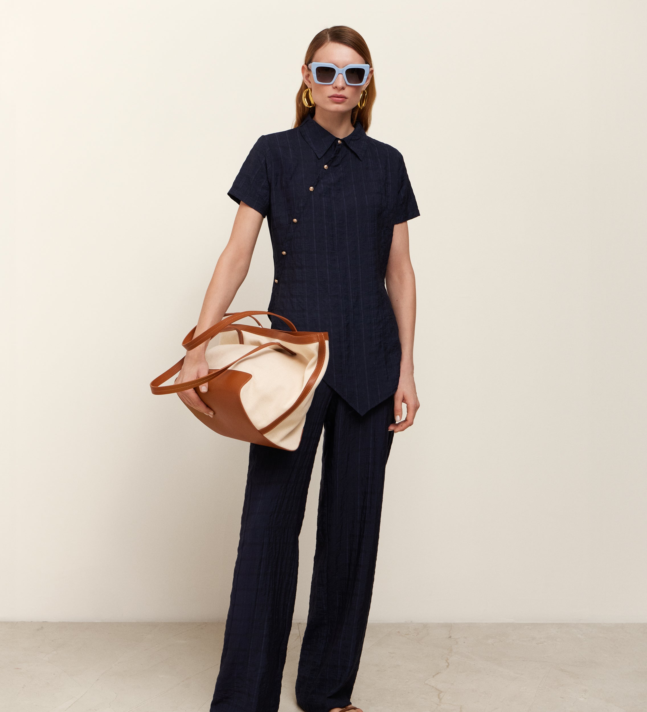 Top asymétrique en tricot bi-matière