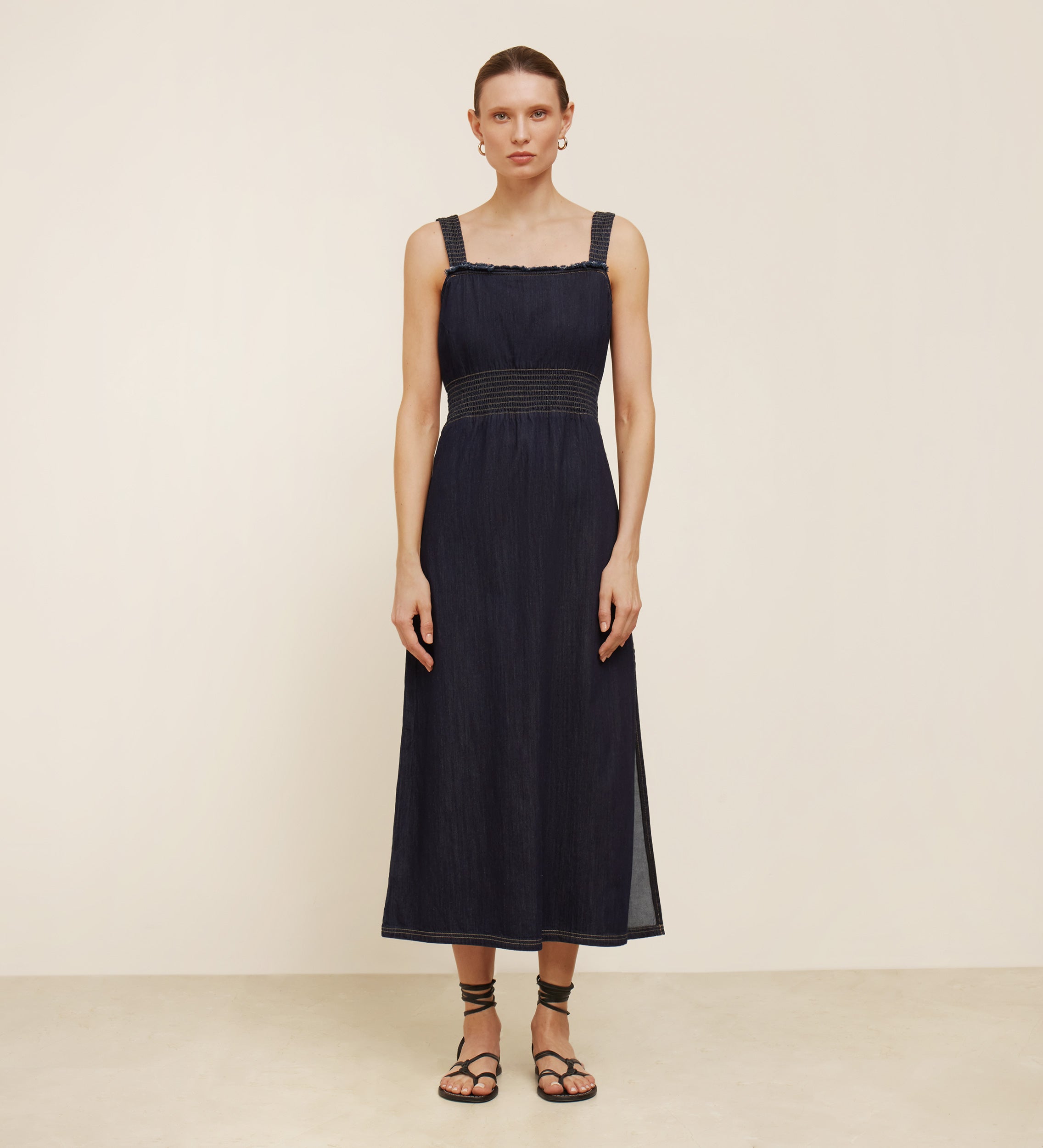 Vestido midi denim detalle arrugado