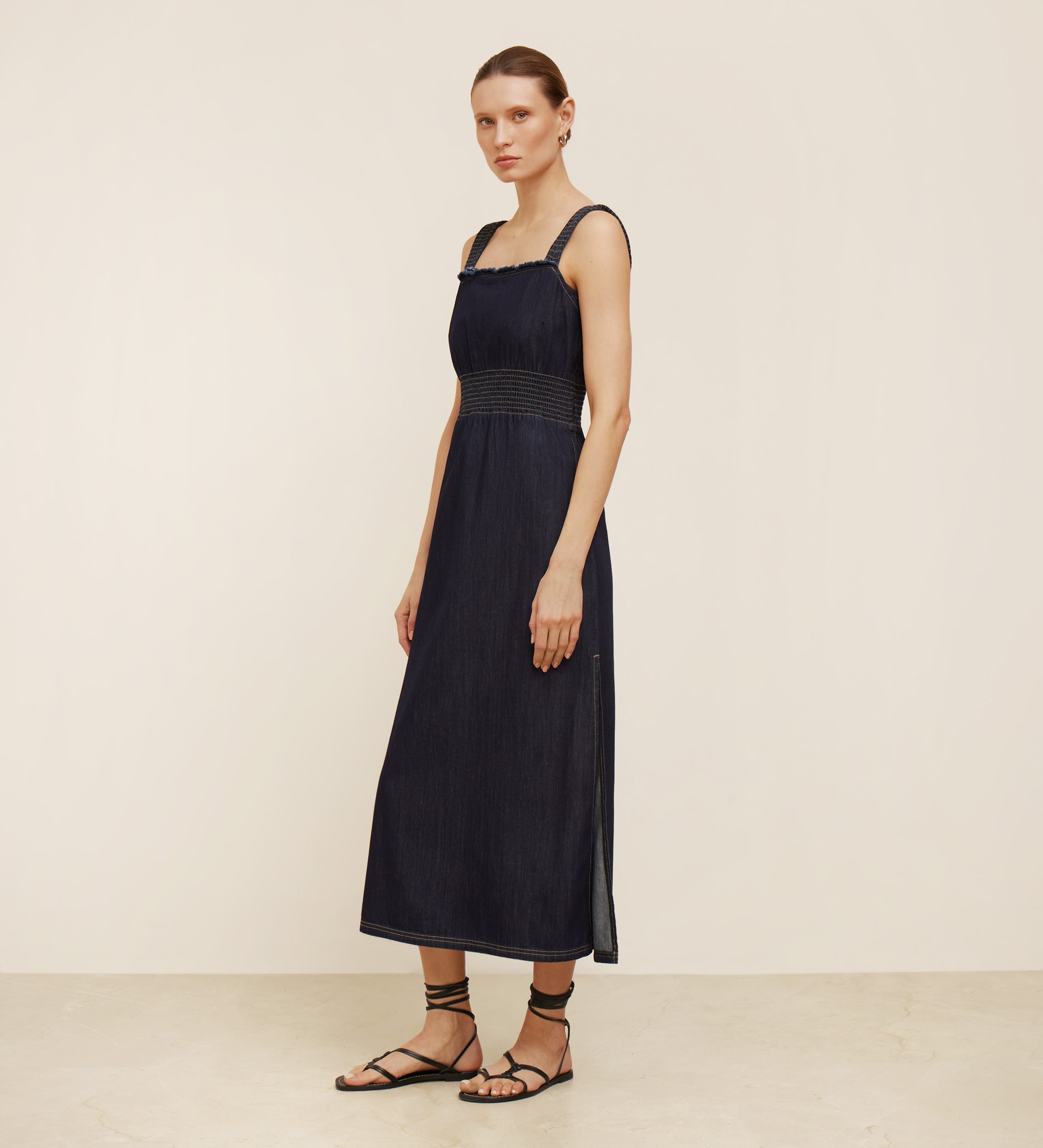 Vestido midi denim detalle arrugado