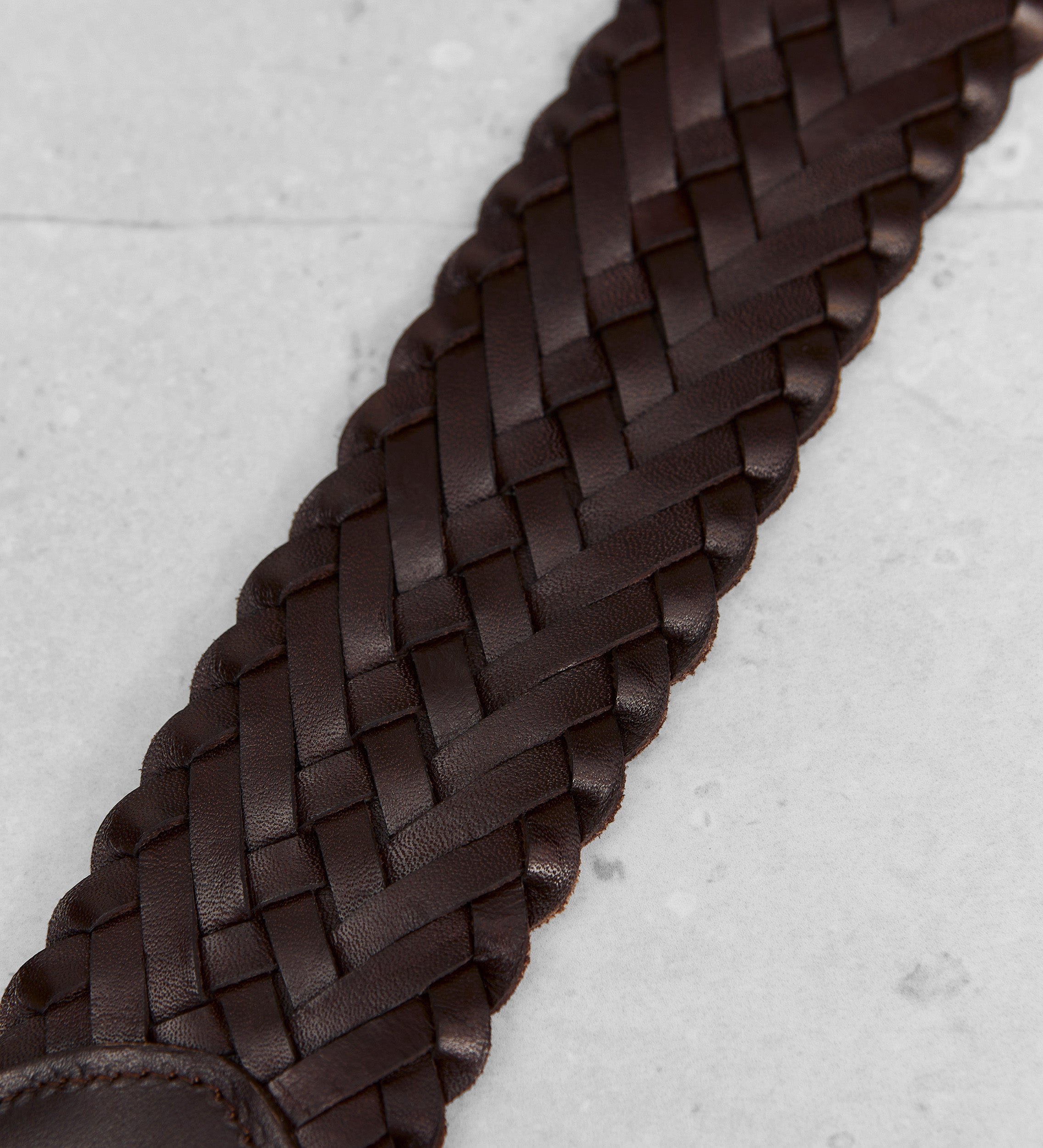 Ceinture en cuir entrelacée avec boucle en cuir