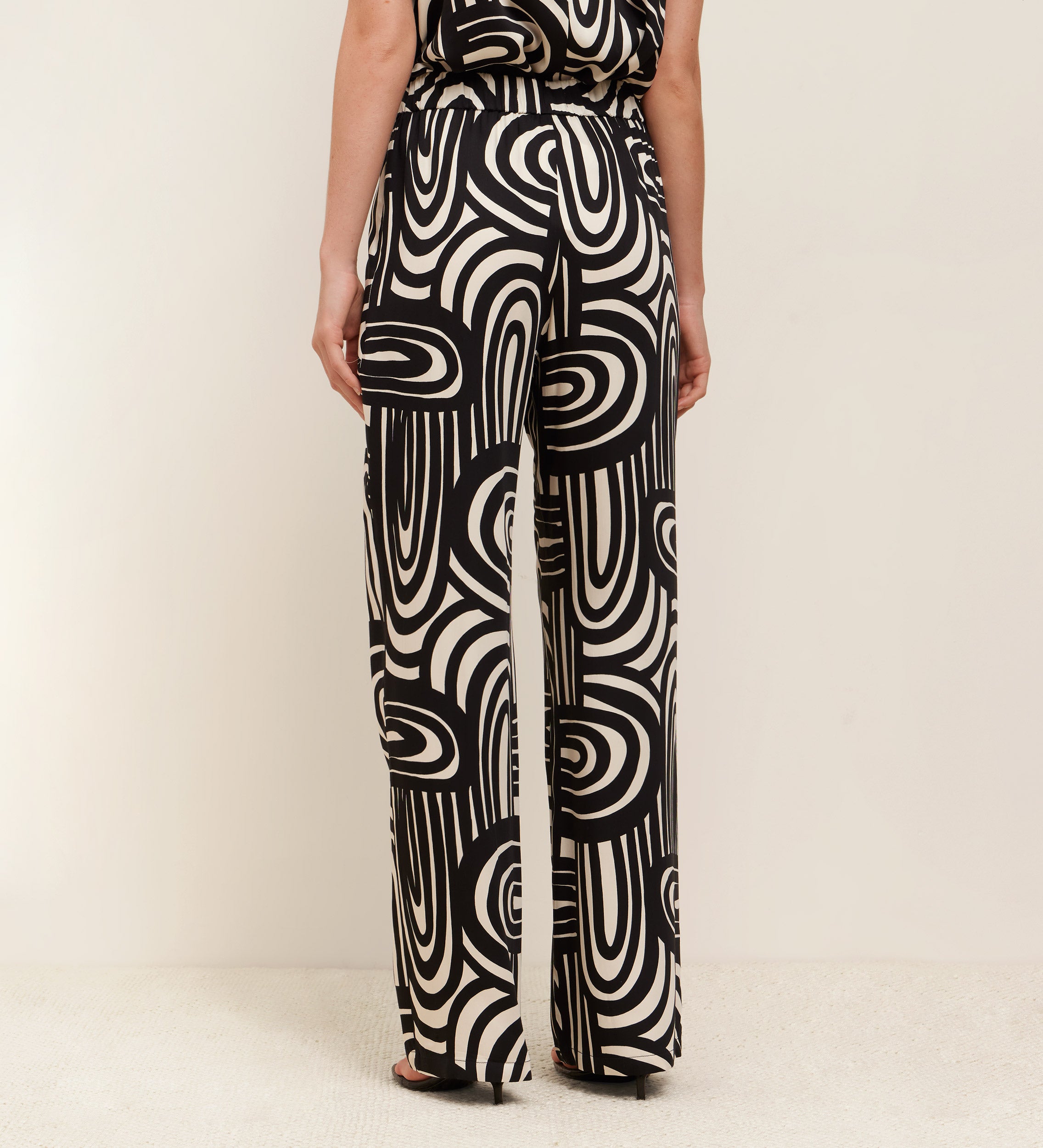 Pantalón fluído estampado