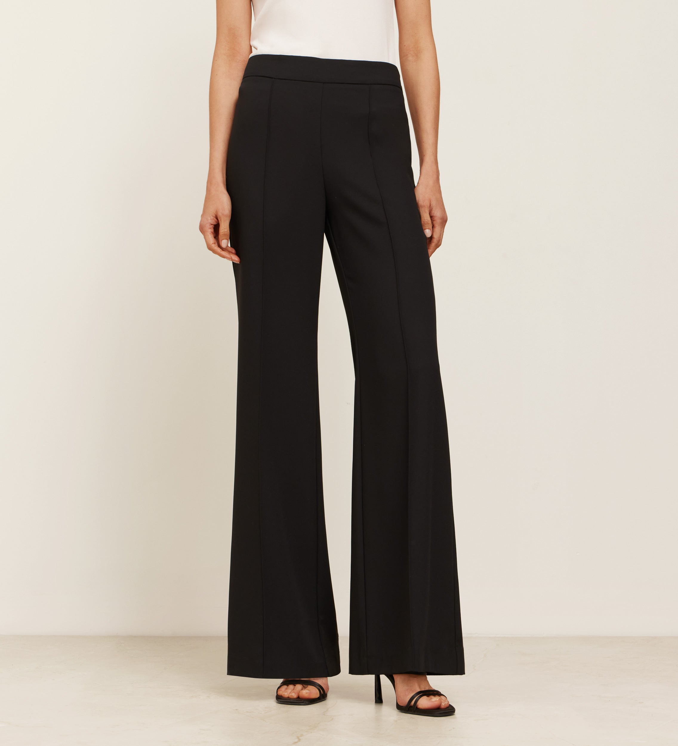 Pantalón crepé acampanado