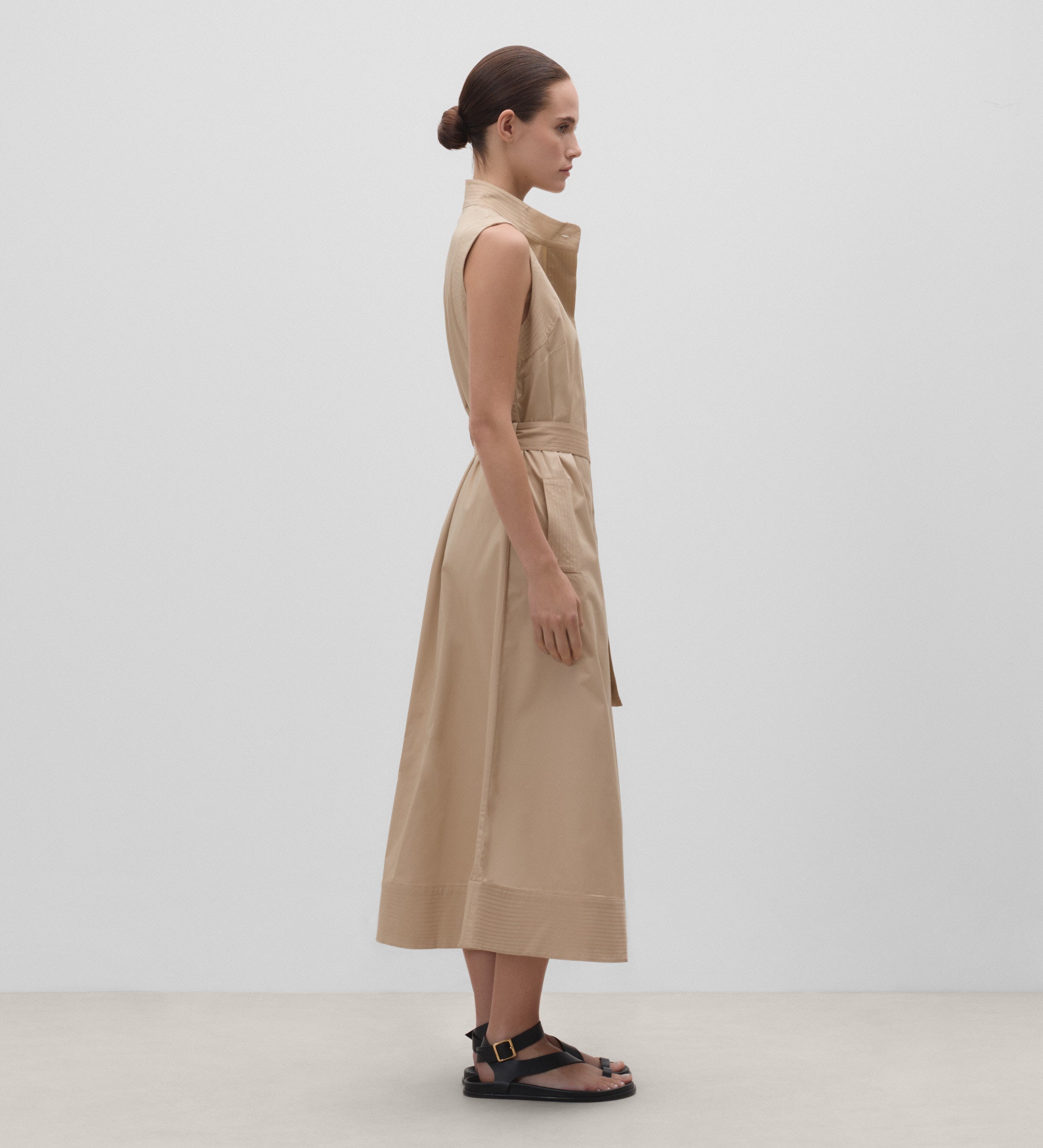 Shirt dress with slit