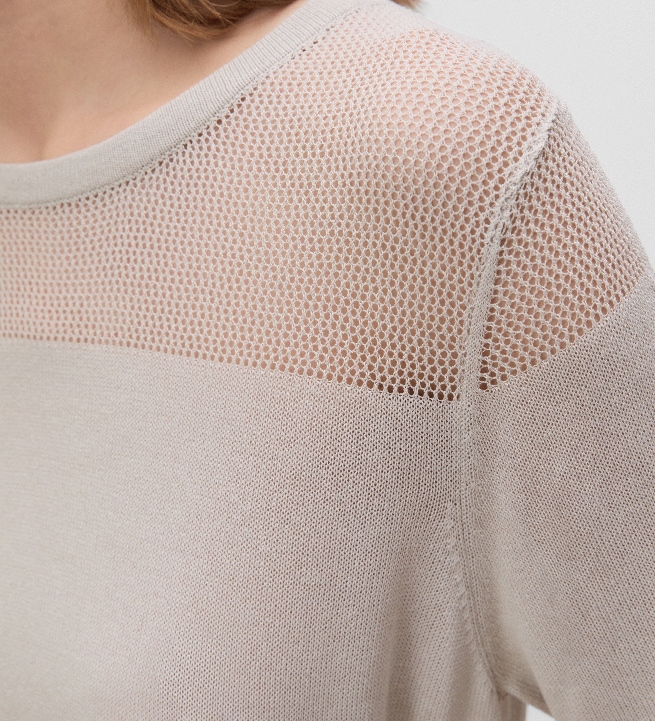 Short sleeve knitted top